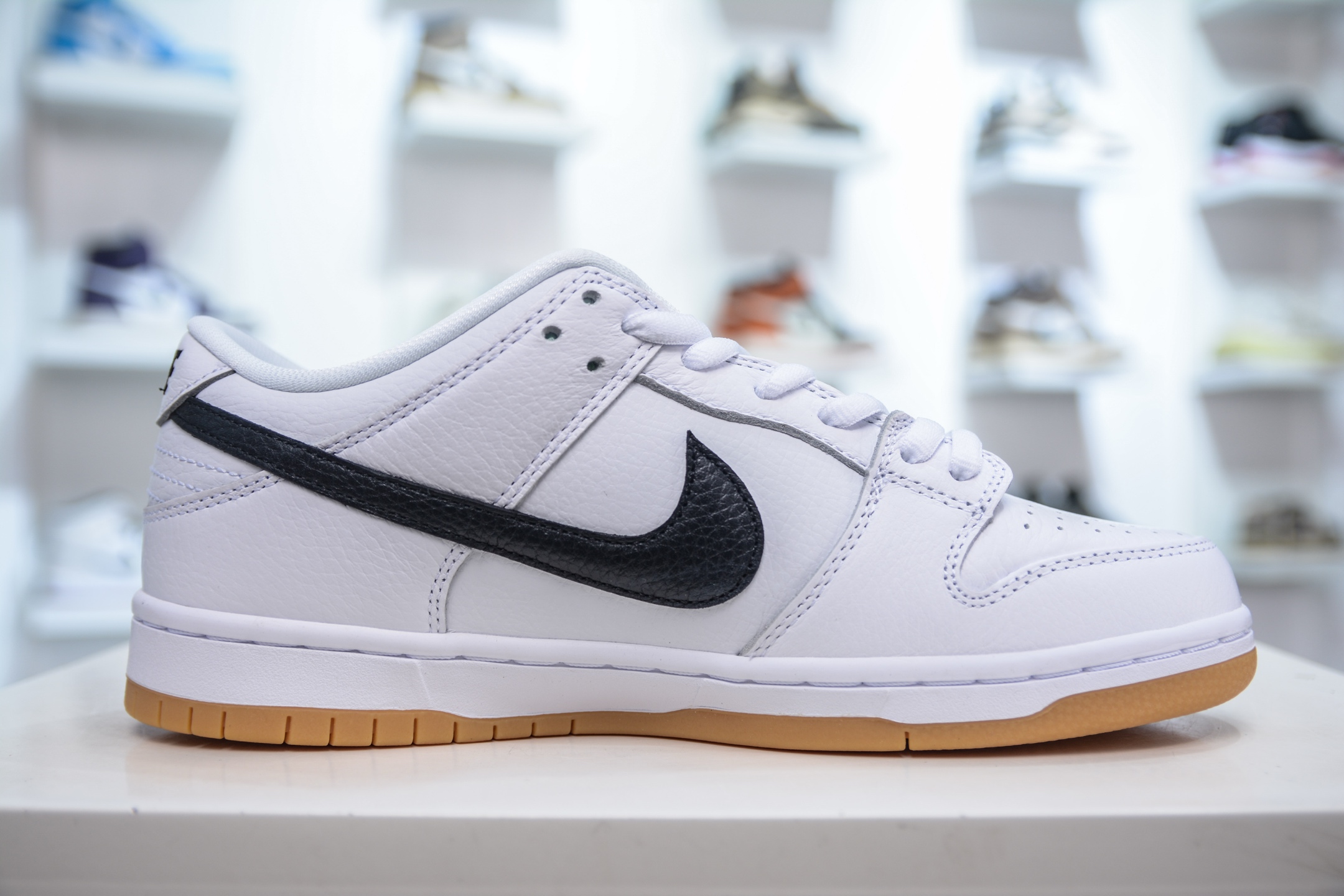 260  AY版纯原 NK SB Dunk Low Pro lso ”White Gum” 白黑生胶  CD2563-101