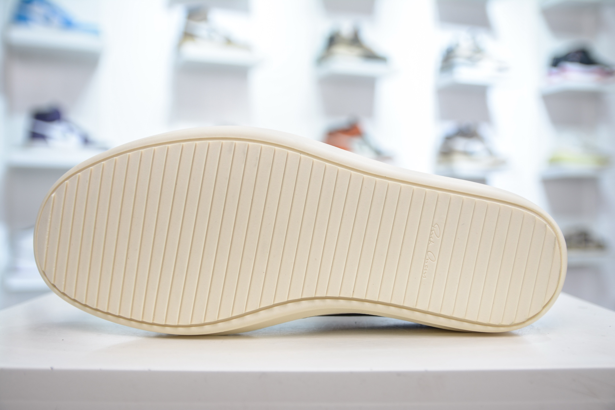 480  OG纯原 Rick Owens Drkshdw 瑞克·欧文斯低帮 黑白油蜡皮 时尚运动板鞋
