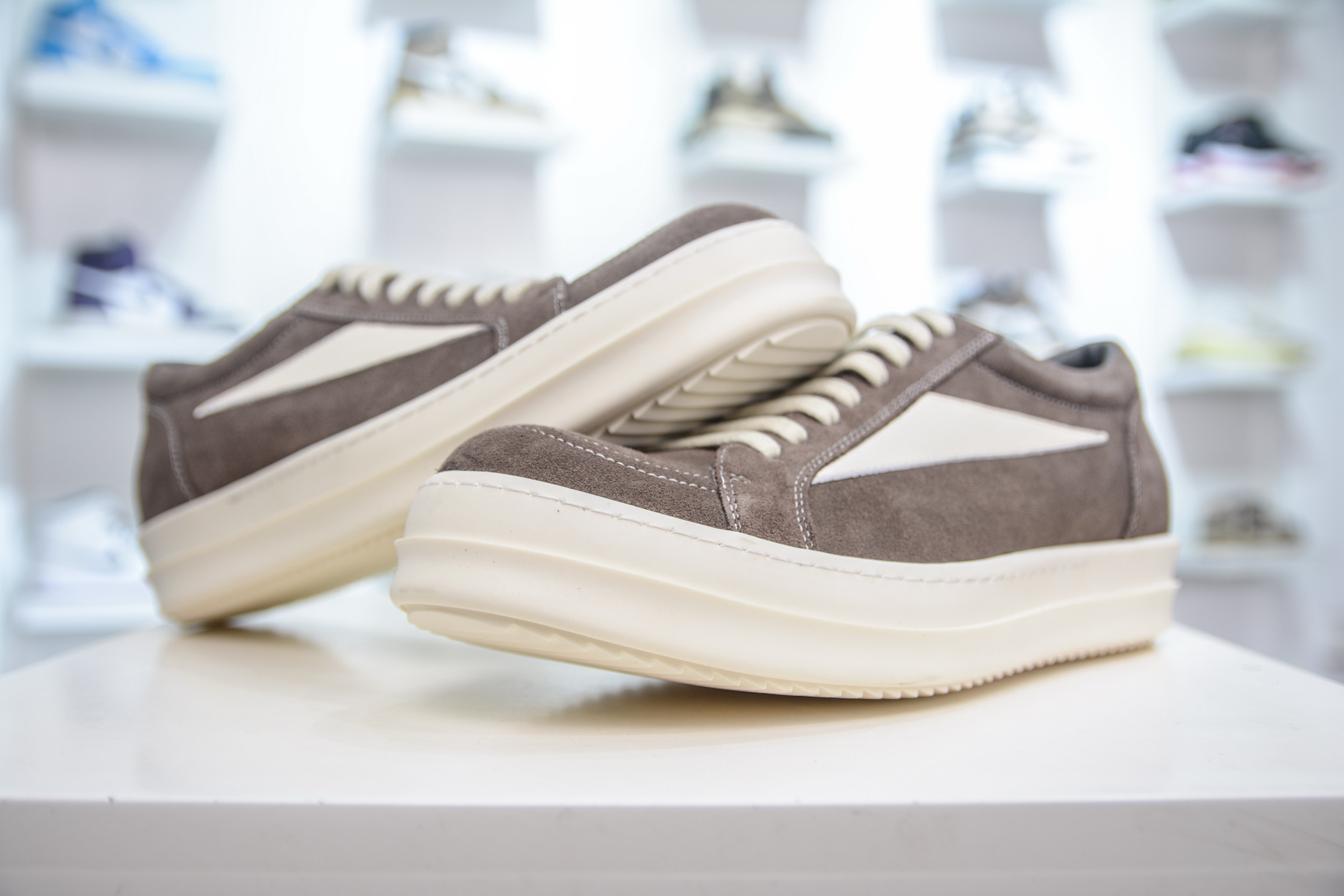 480  OG纯原 Rick Owens Drkshdw 瑞克·欧文斯低帮 摩卡麂皮 时尚运动板鞋