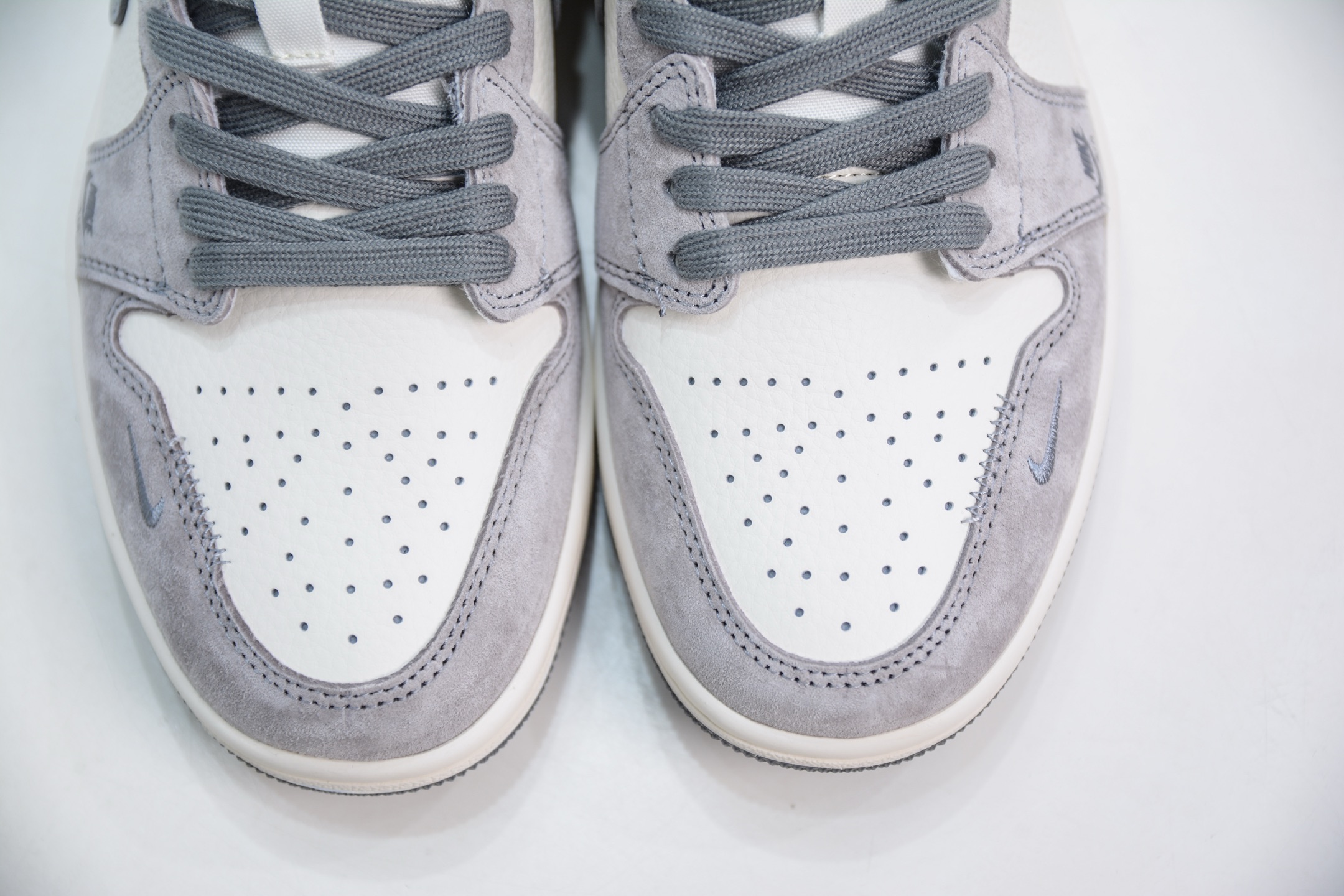 Air Jordan 1 Retro Low x Stussy x Supreme 斯图西联名-米灰定制配色 SJ9950-053