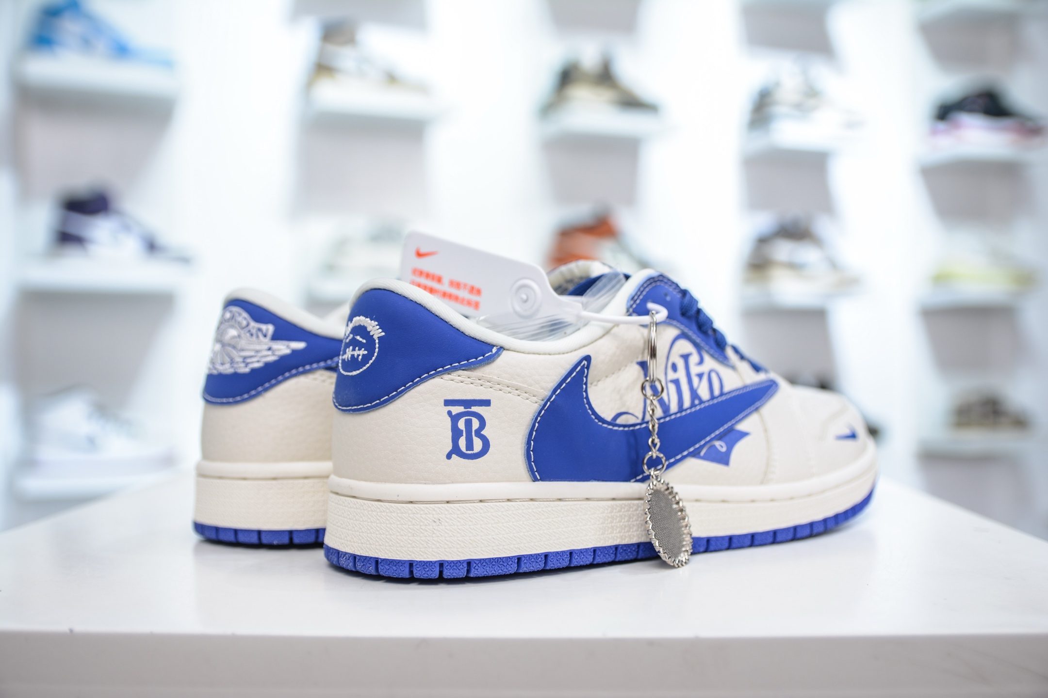 270  Travis Scott x Nike Air Jordan 1 Low x Burbrry 巴宝莉联名-白蓝   LD2025-007