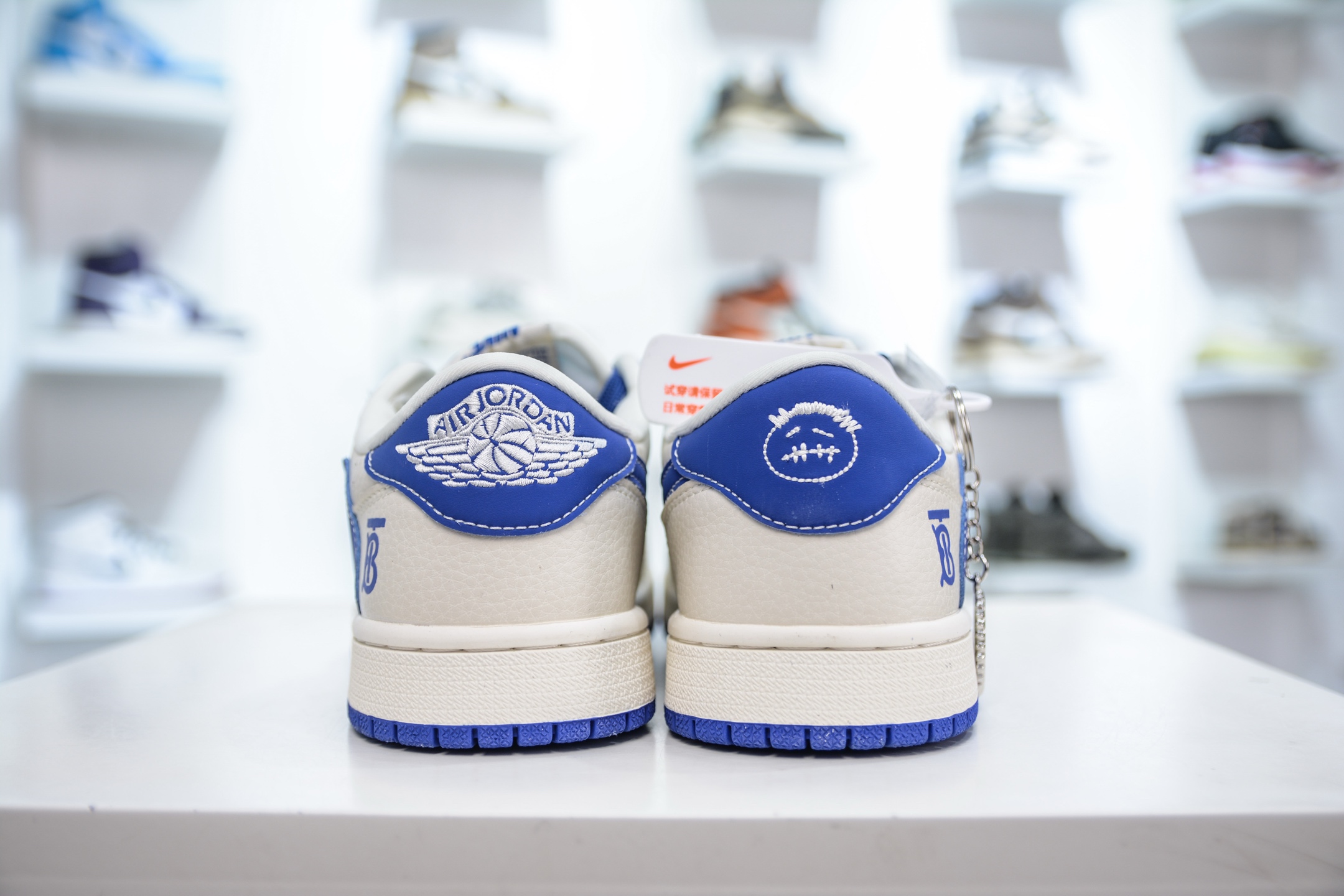 270  Travis Scott x Nike Air Jordan 1 Low x Burbrry 巴宝莉联名-白蓝   LD2025-007