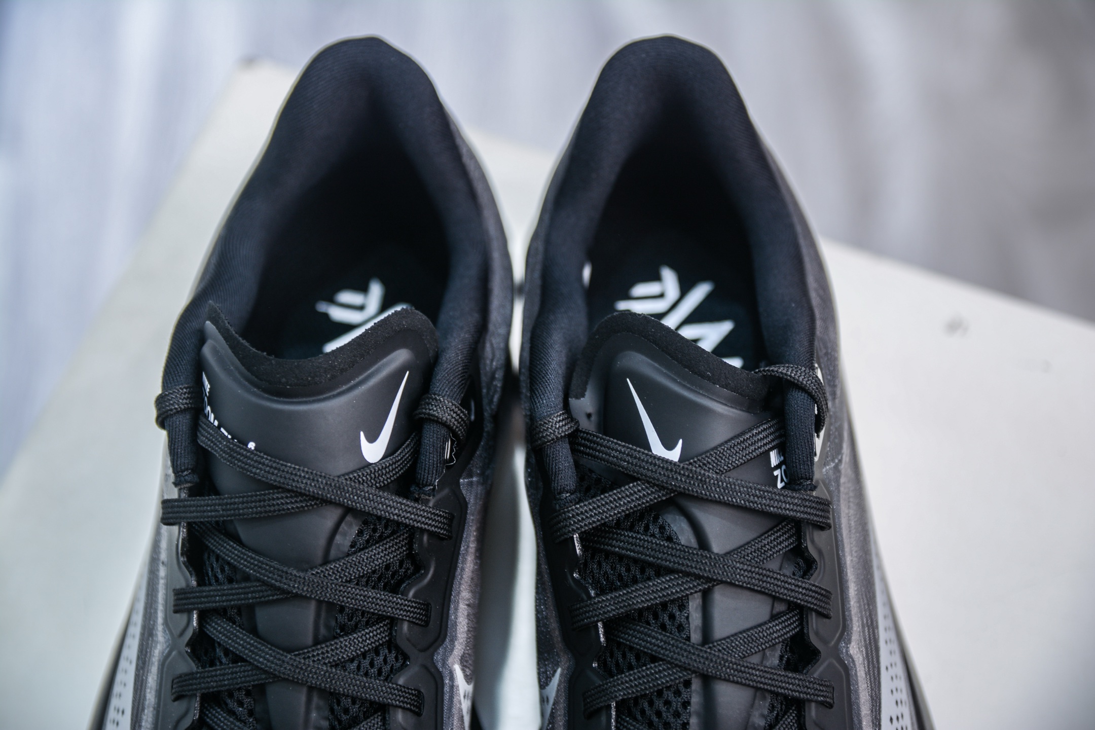 220  Nike Zoom Fly 6 耐克超弹轻盈跑步鞋 鞋款搭载  FN8454-001