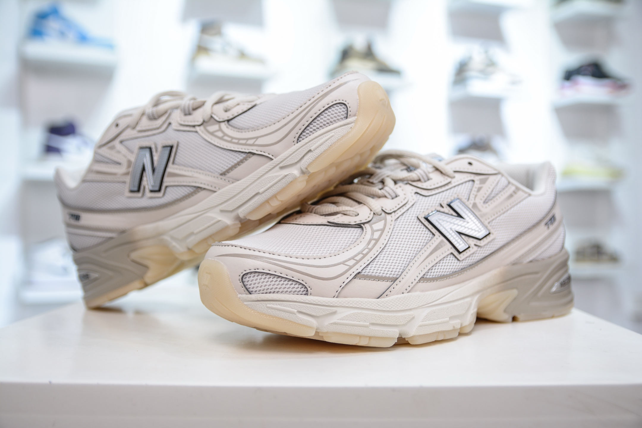 190  DT纯原 New Balance 740系列 复古休闲运动慢跑鞋  U740LN1