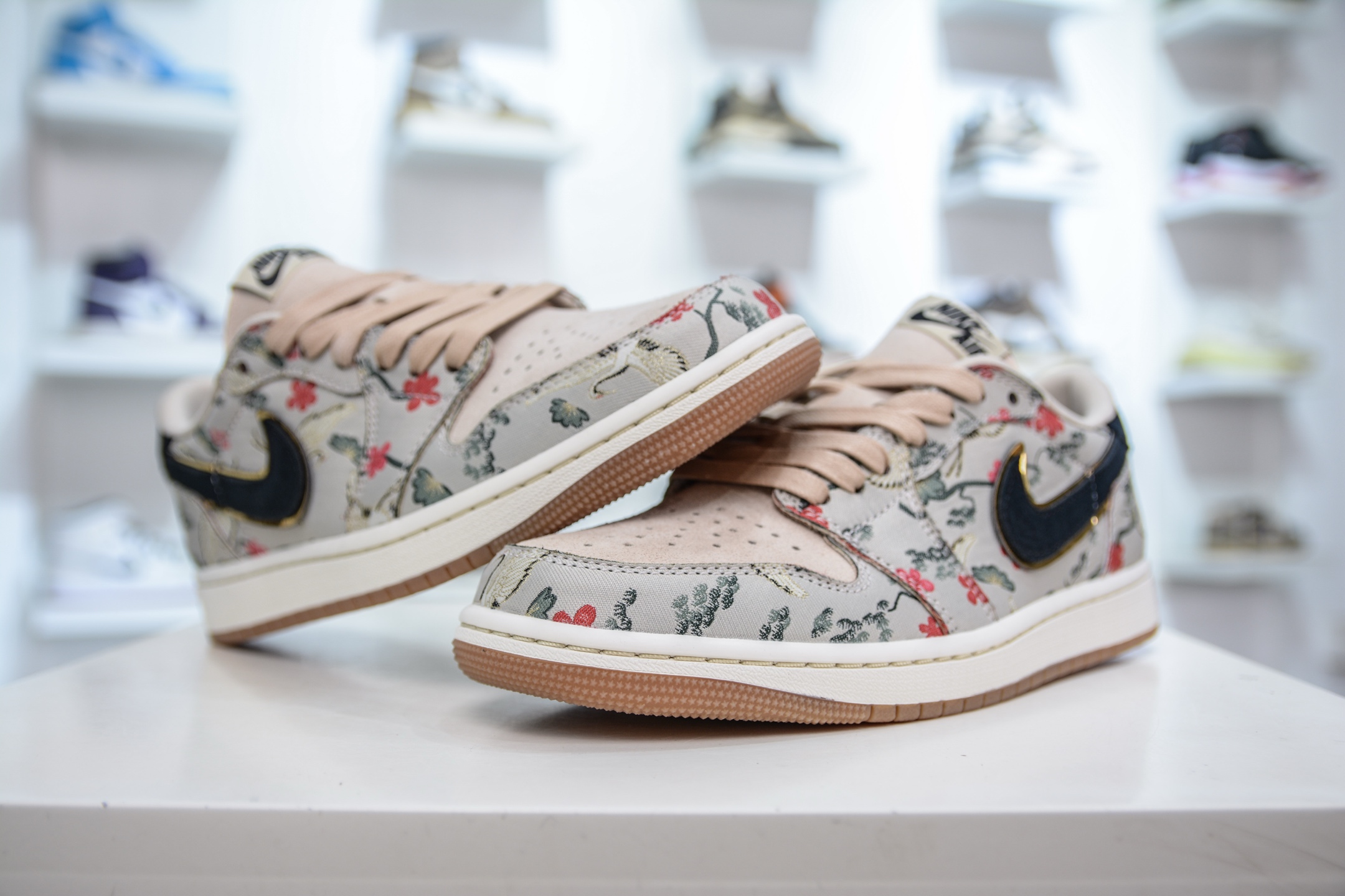 220  DT纯原 Rui Hachimura x Air Jordan 1 Low OG 花卉   HV8293-100