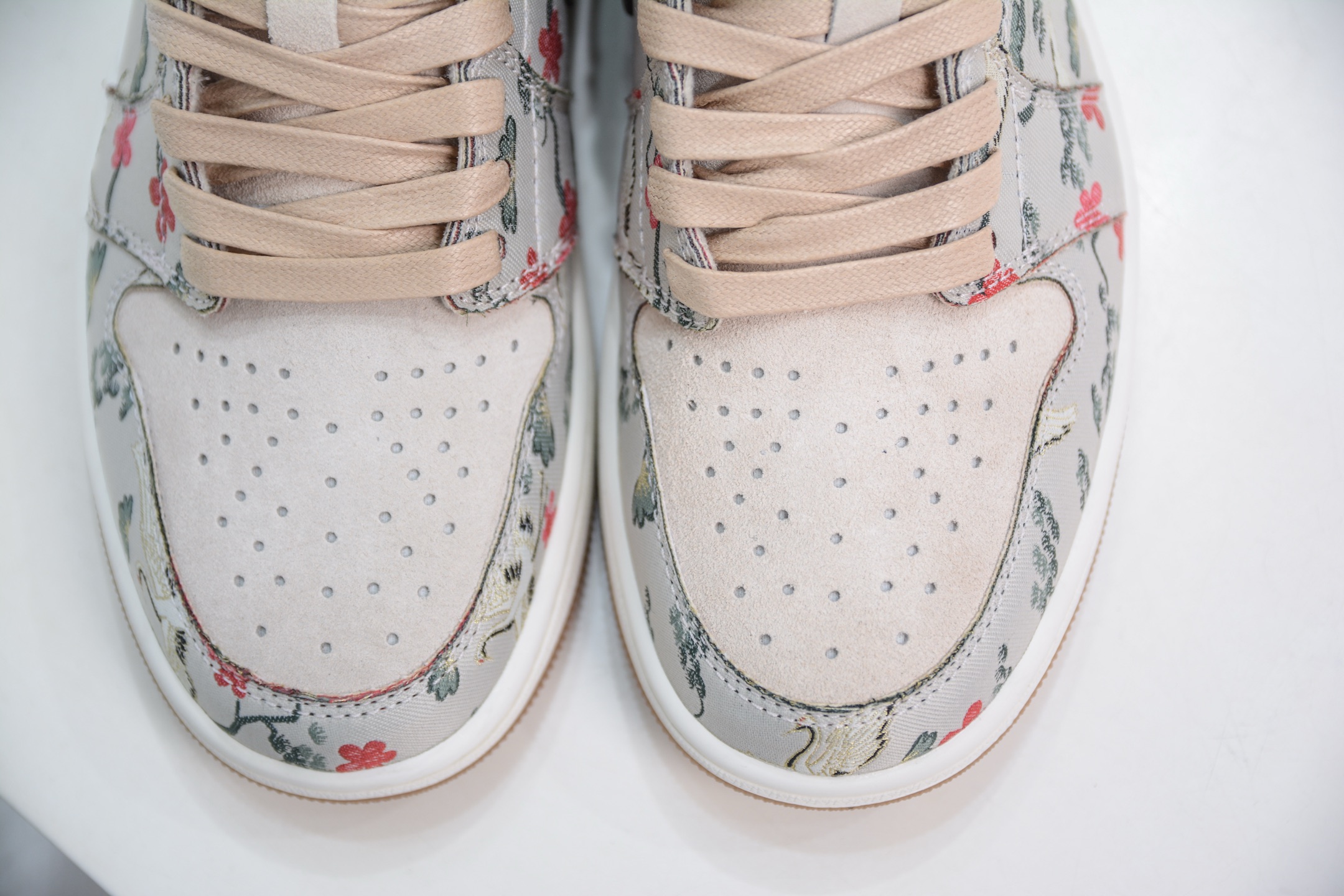 220  DT纯原 Rui Hachimura x Air Jordan 1 Low OG 花卉   HV8293-100