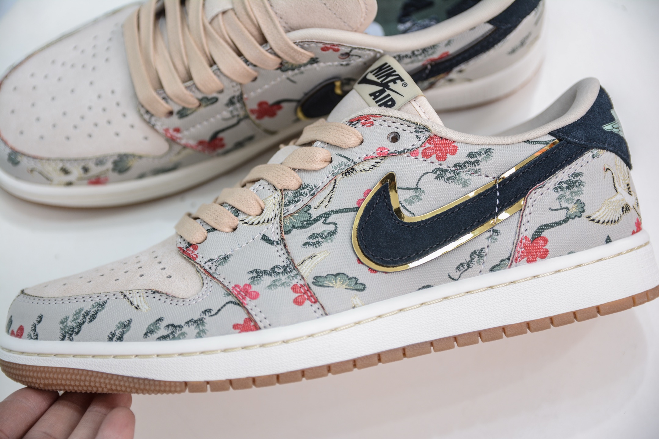 220  DT纯原 Rui Hachimura x Air Jordan 1 Low OG 花卉   HV8293-100