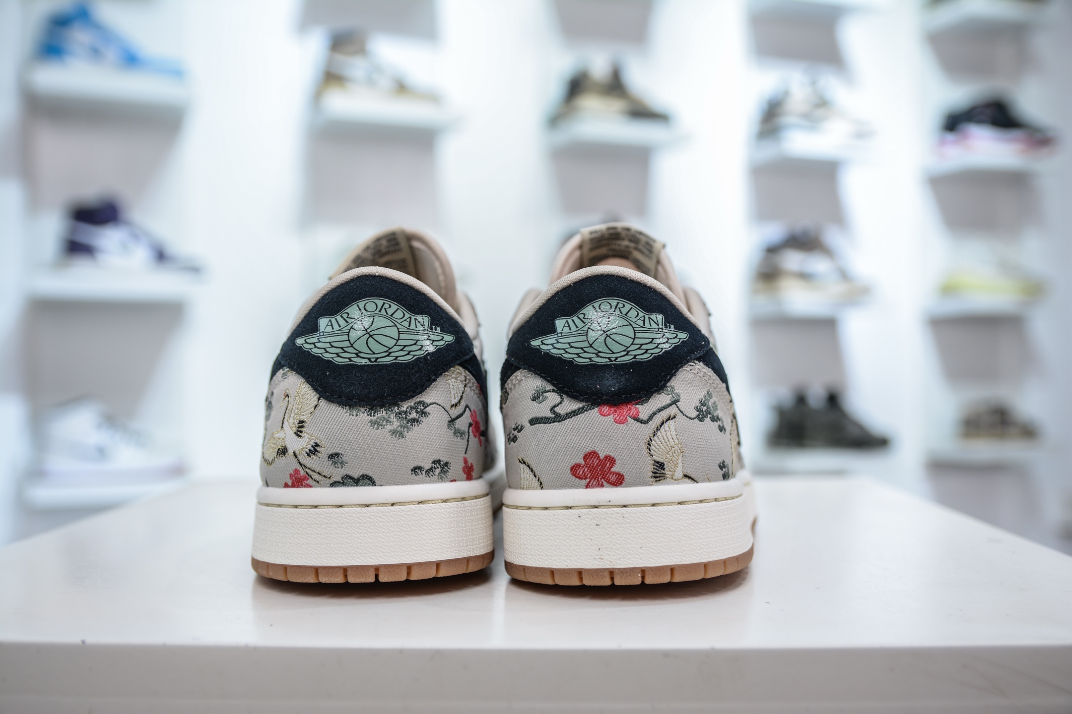 220  DT纯原 Rui Hachimura x Air Jordan 1 Low OG 花卉   HV8293-100