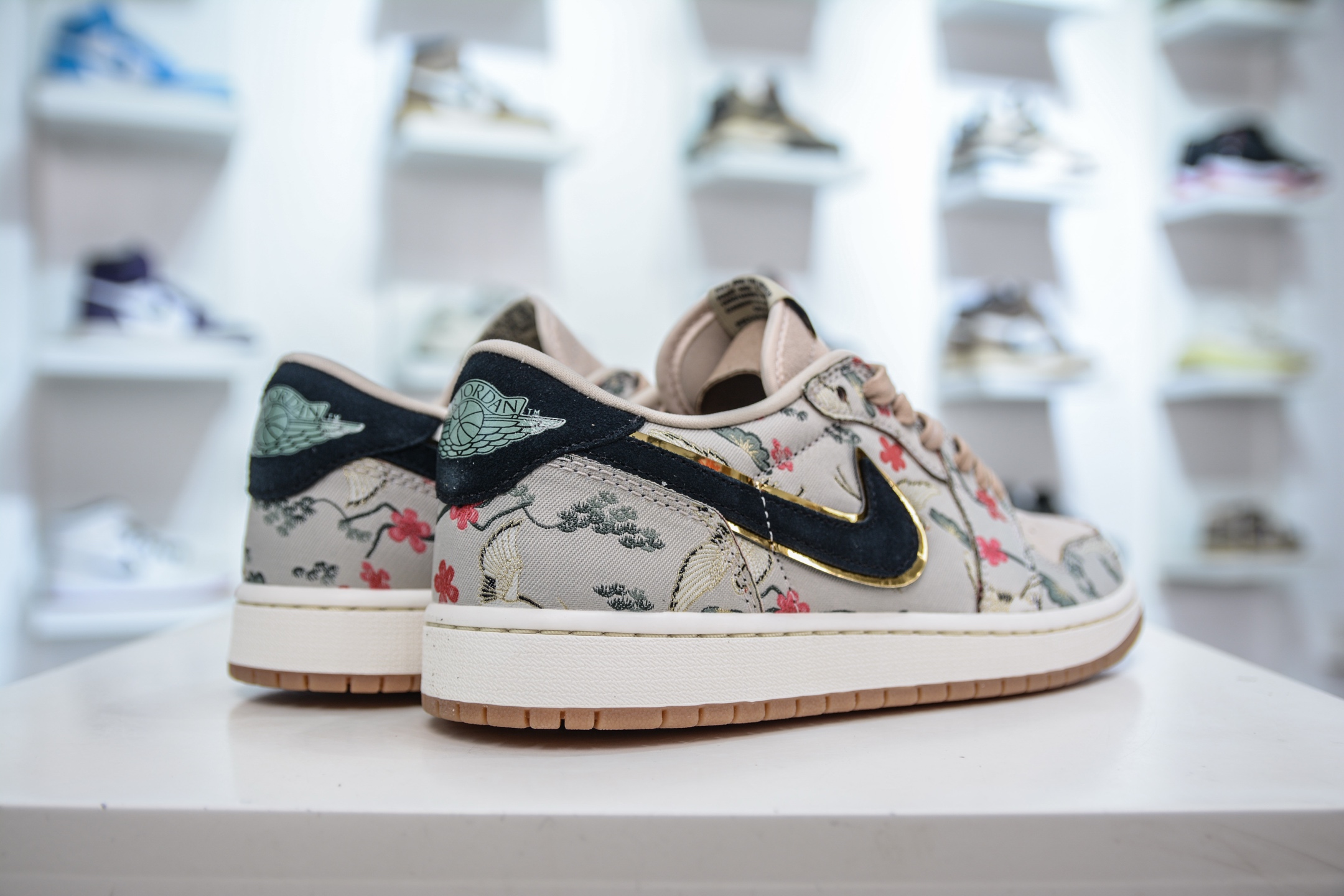 220  DT纯原 Rui Hachimura x Air Jordan 1 Low OG 花卉   HV8293-100