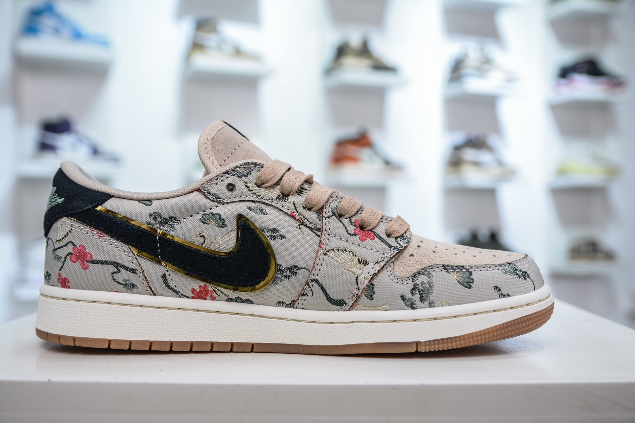 220  DT纯原 Rui Hachimura x Air Jordan 1 Low OG 花卉   HV8293-100