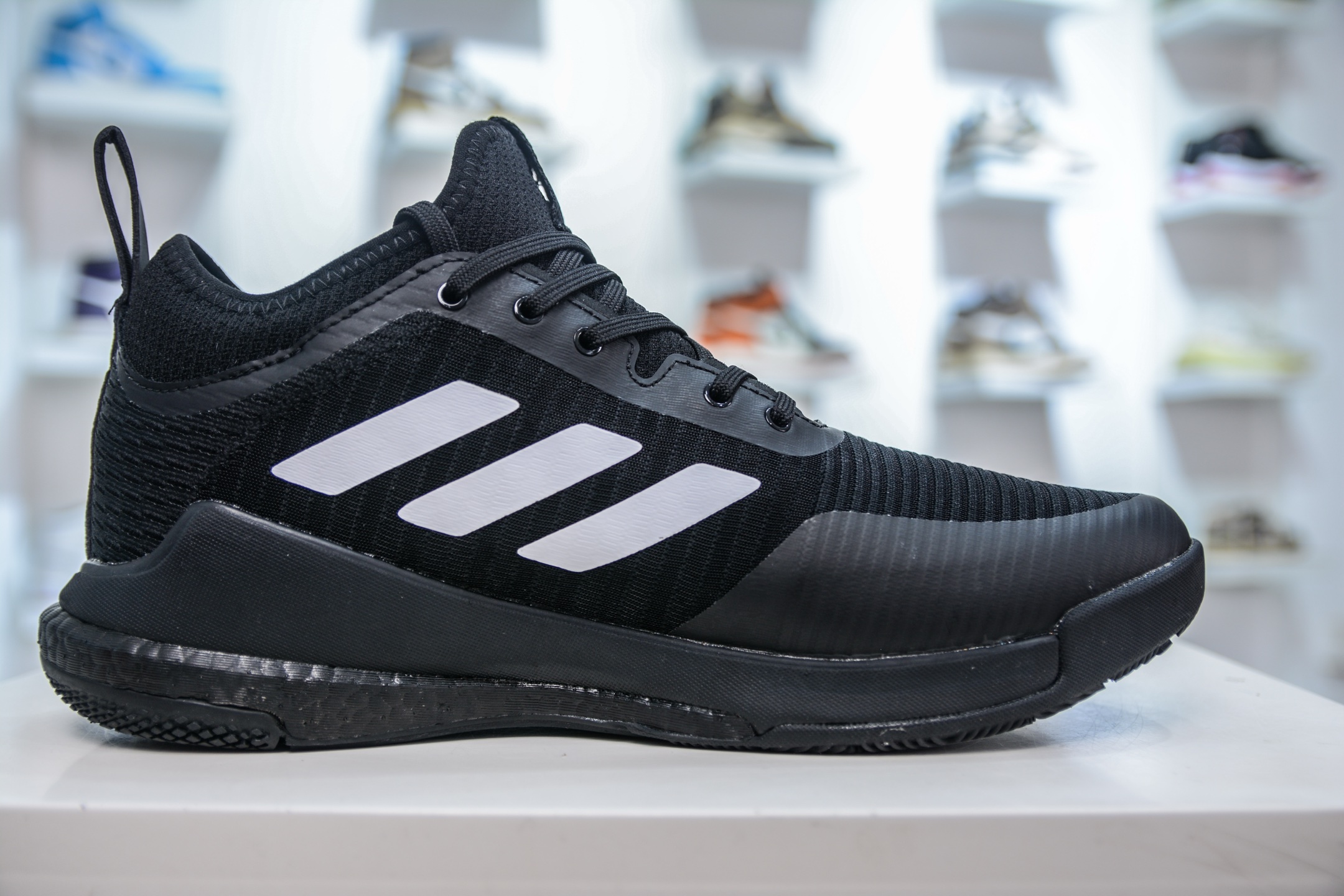 260  ADIDAS CRAZYFLIGHT MID 运动鞋记忆回弹BOOST真爆大底 运动排球鞋  HQ3490