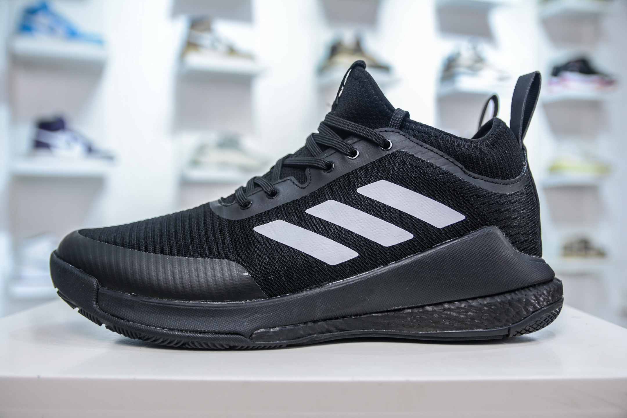 260  ADIDAS CRAZYFLIGHT MID 运动鞋记忆回弹BOOST真爆大底 运动排球鞋  HQ3490