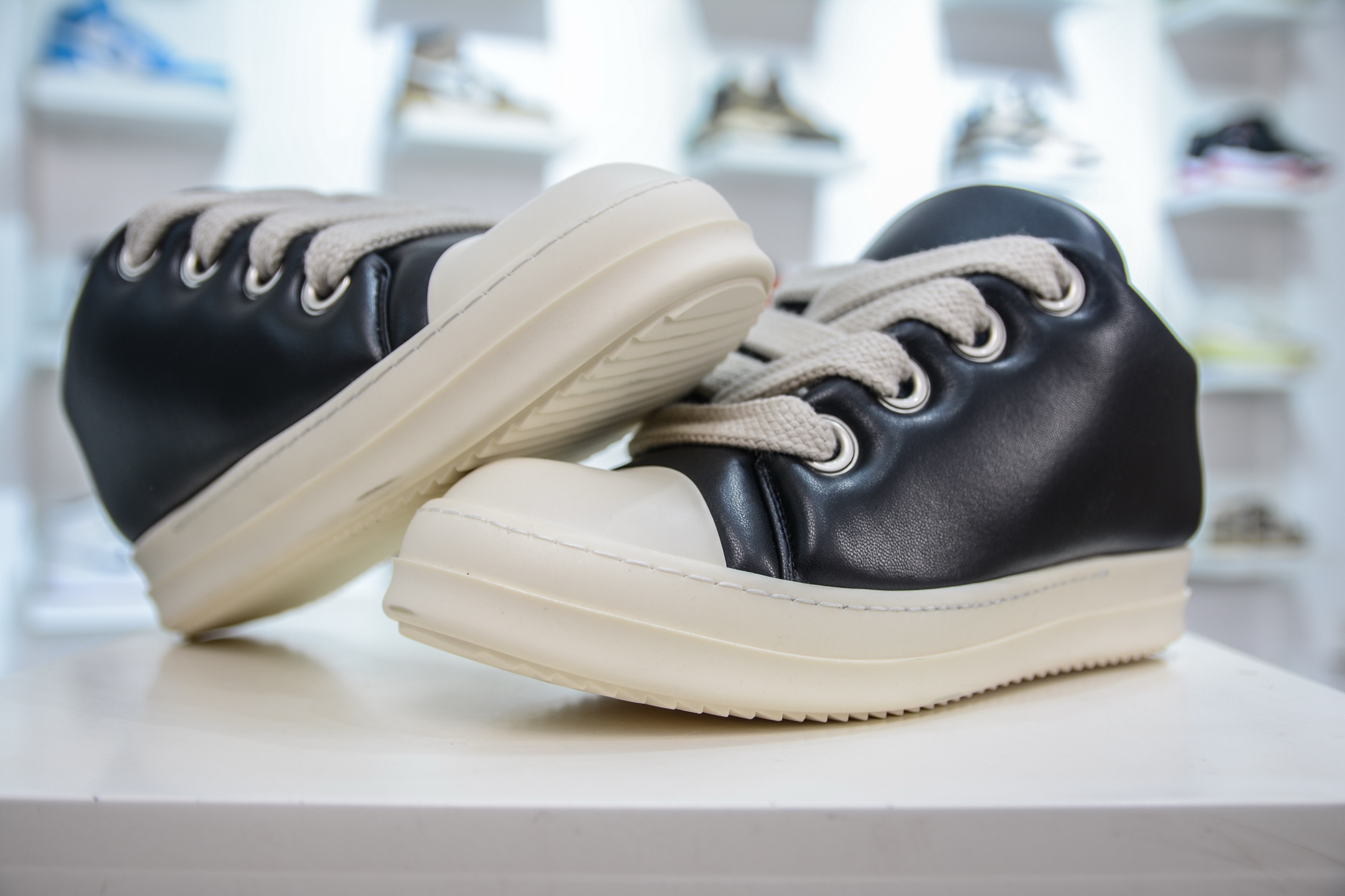 480  OG纯原 RO欧文斯Rickowens 主线 “西瓜头款式黑色皮面粗鞋带面包鞋”