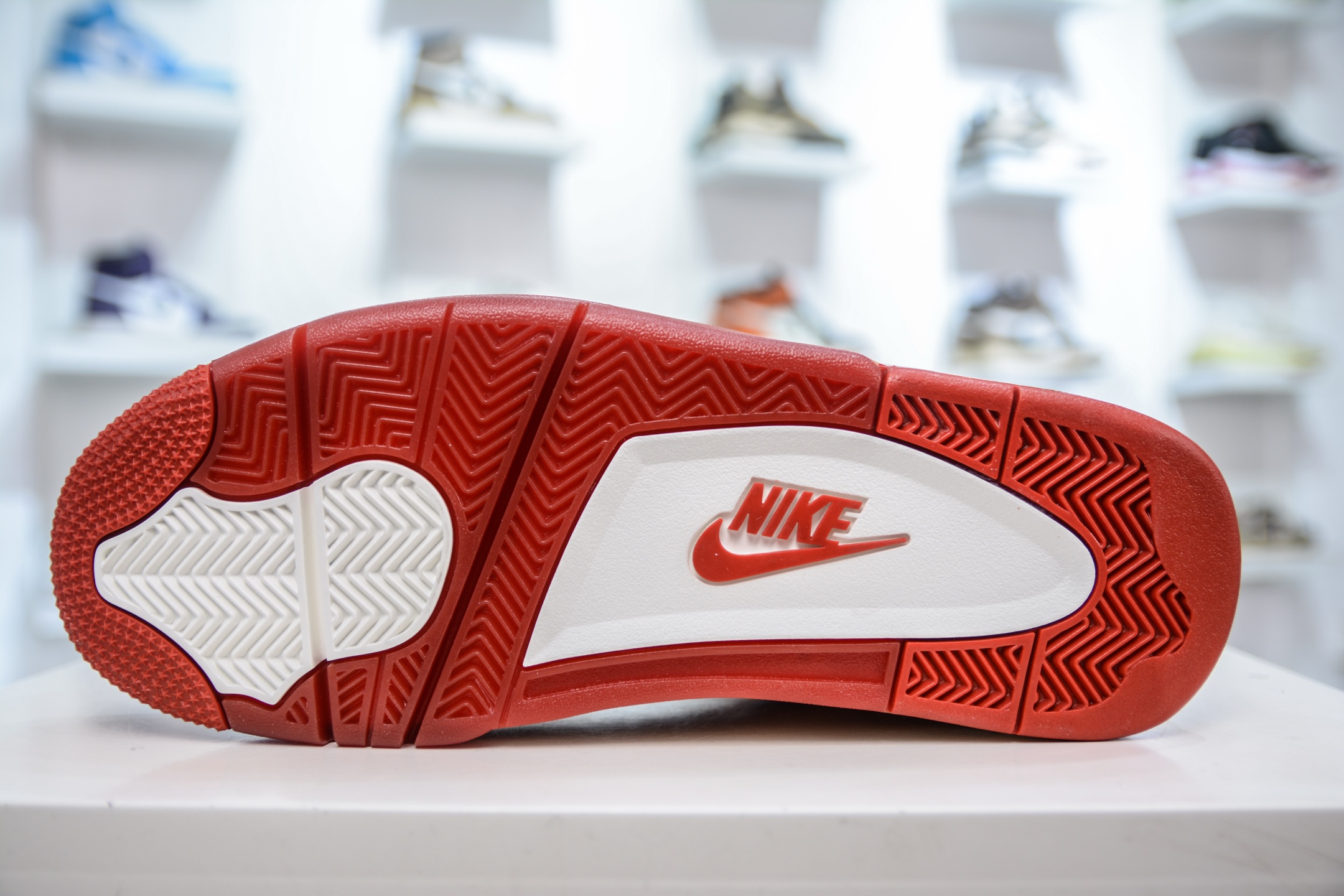 320  KZ神版 Nigel Sylvester x Air Jordan AJ4 “Brick by Brick” 联名红砖    HF4340-800