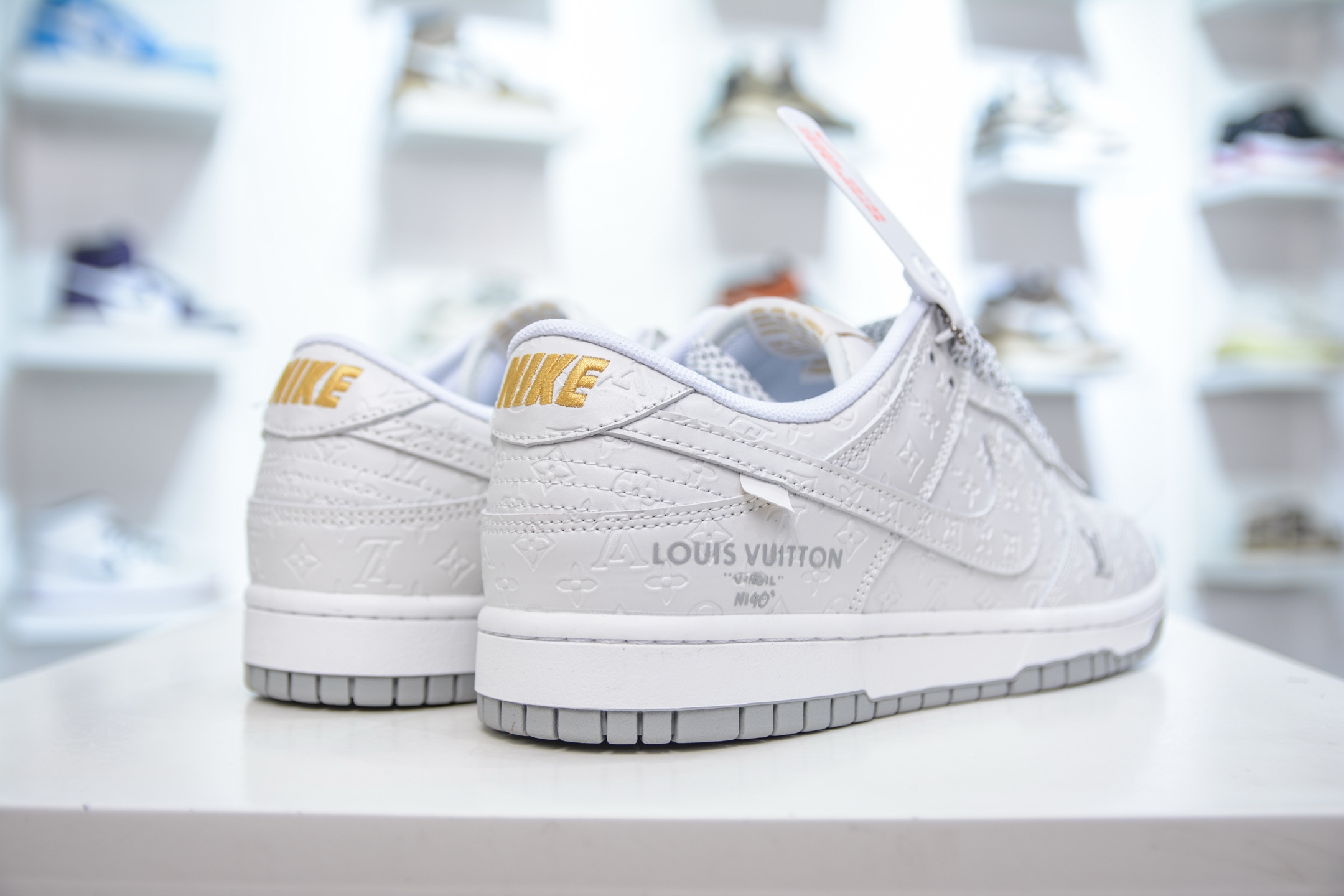 280  Nike SB Dunk Low x Louis Vuitton LV联名-灰白暗印花   XX3168-140