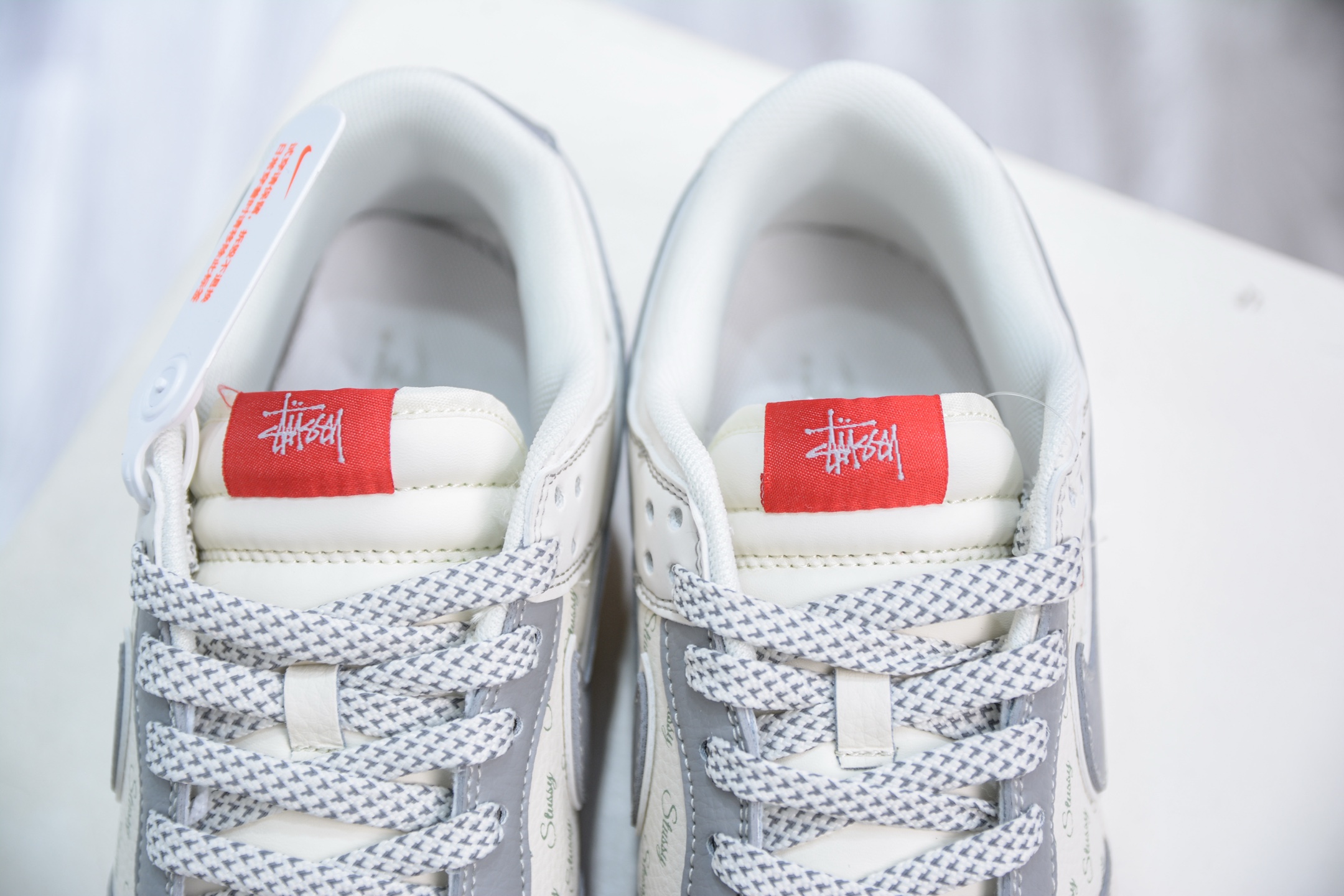 280  Nike SB Dunk Low x Stussy 斯图西联名-米灰生胶   XS6089-531