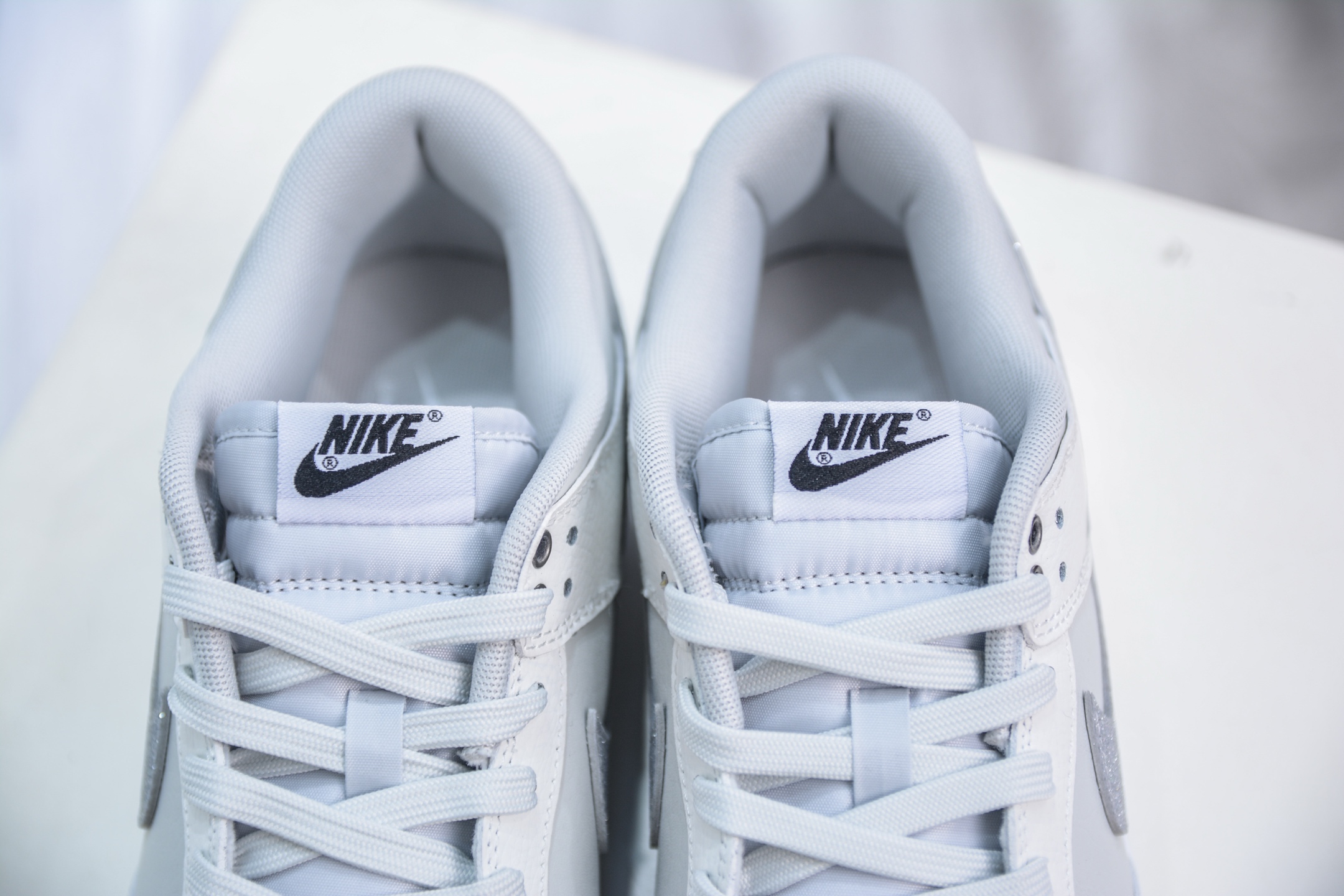YC纯原 NK Dunk Low 钻在手心 白灰高定 WG0218-018