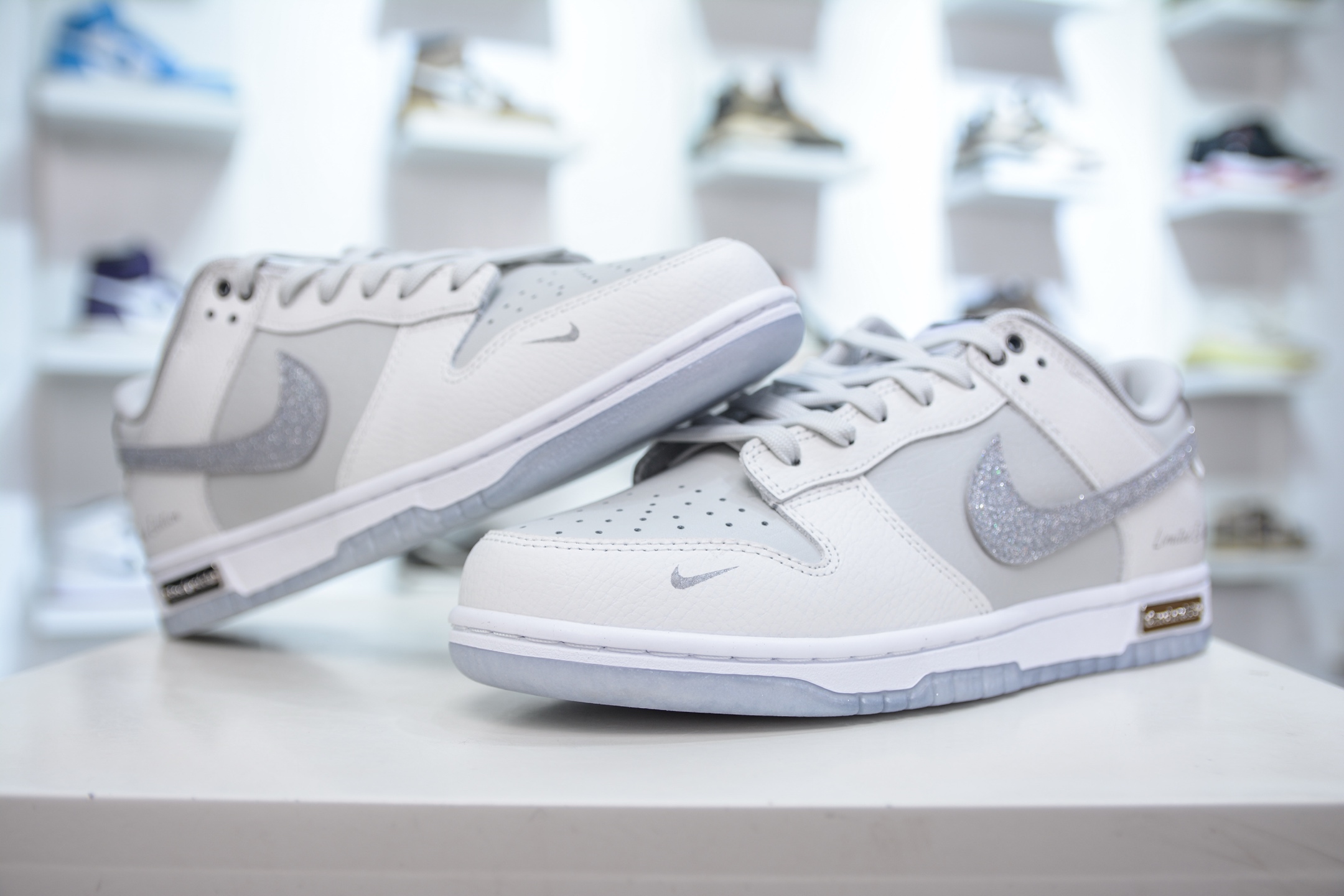 YC纯原 NK Dunk Low 钻在手心 白灰高定 WG0218-018