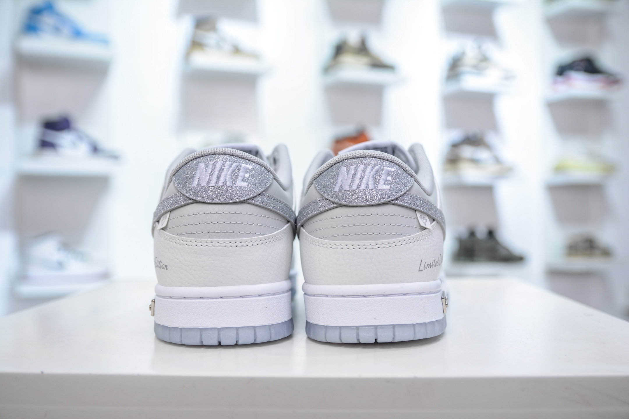 YC纯原 NK Dunk Low 钻在手心 白灰高定 WG0218-018