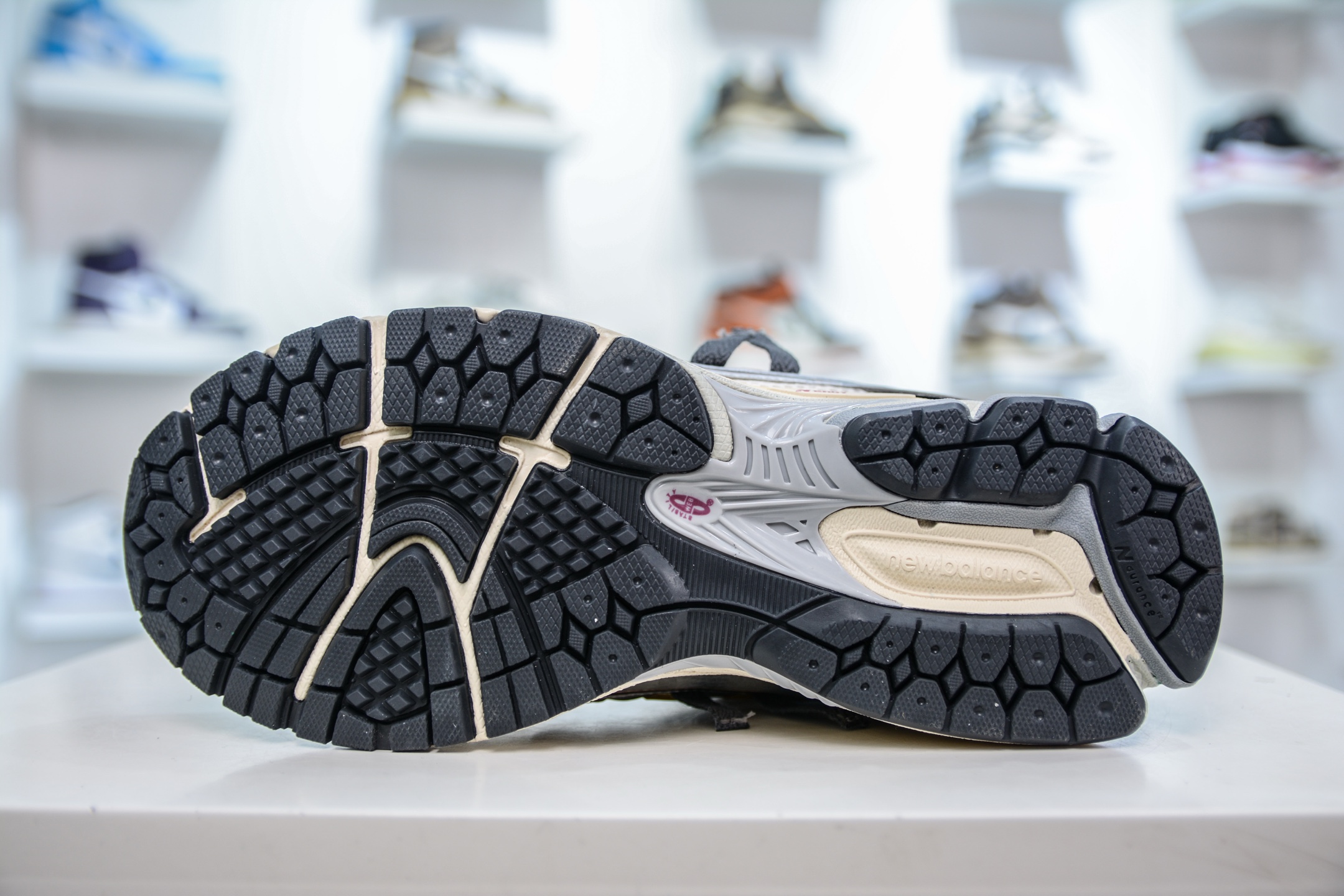 210  T版纯原 New Balance M1906R系列 复古老爹防滑耐磨低帮 跑步鞋 M1906AD