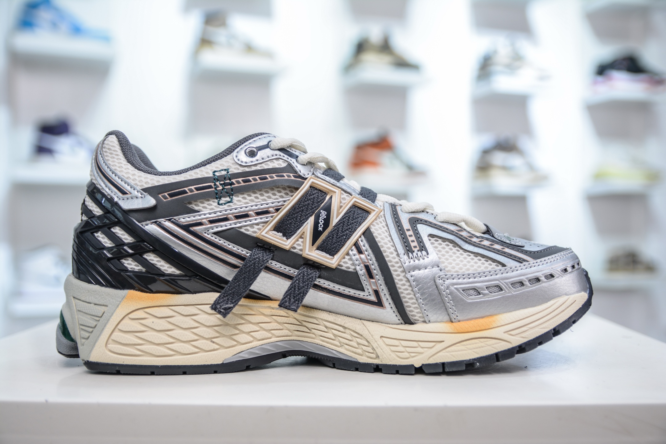 210  T版纯原 New Balance M1906R系列 复古老爹防滑耐磨低帮 跑步鞋 M1906AD