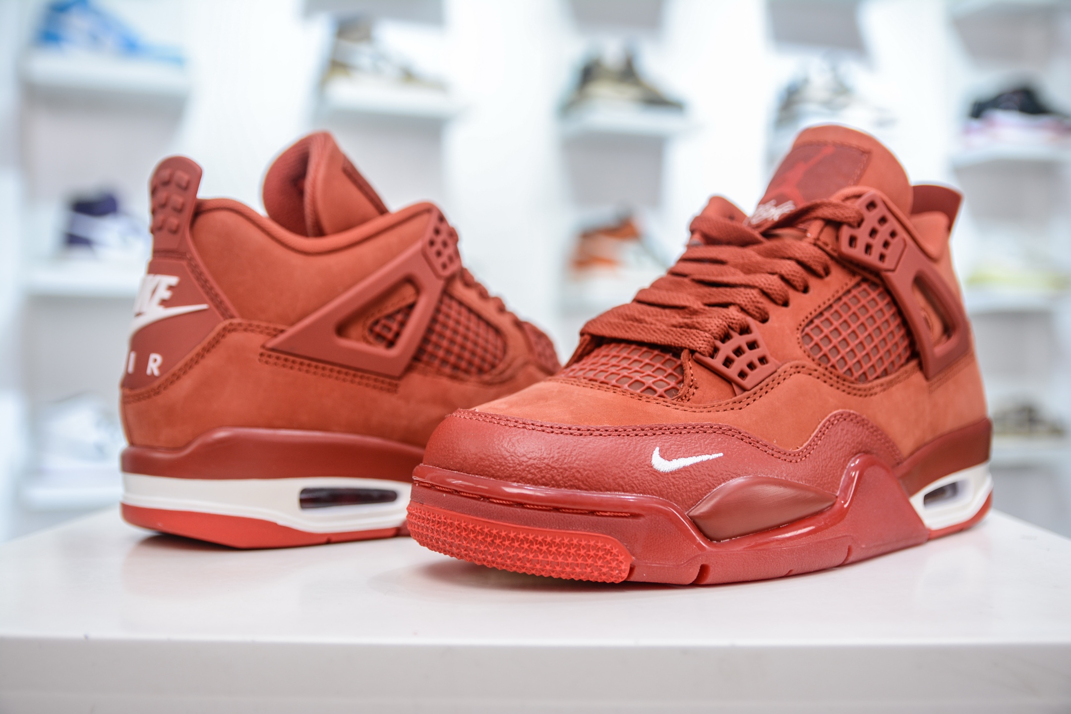 420  （F版） 320 （KZ） 260 （PB） 多版本供应 Nigel Sylvester x Air Jordan AJ4 “Brick by Brick” 联名红砖   HF4340-800