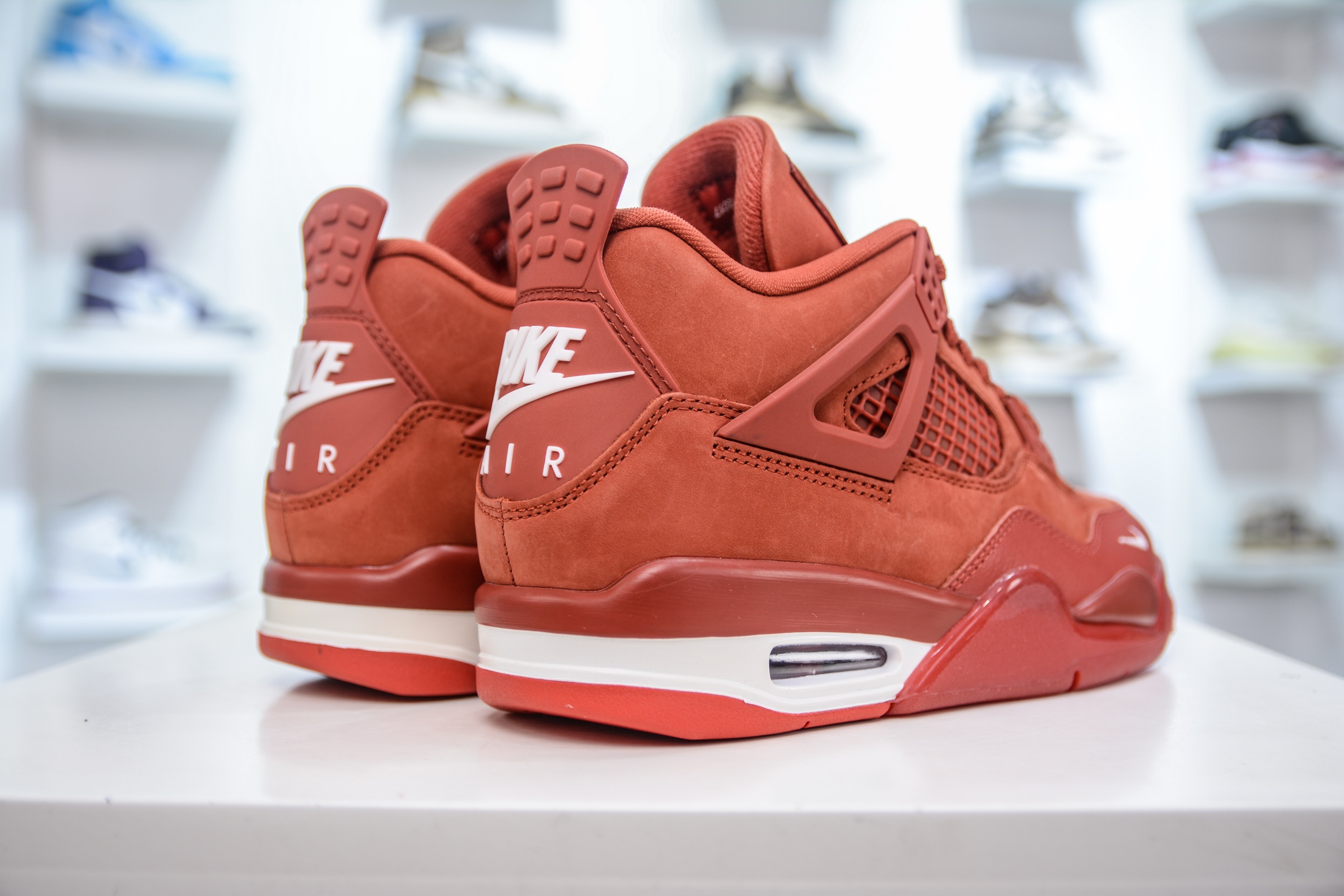 420  （F版） 320 （KZ） 260 （PB） 多版本供应 Nigel Sylvester x Air Jordan AJ4 “Brick by Brick” 联名红砖   HF4340-800