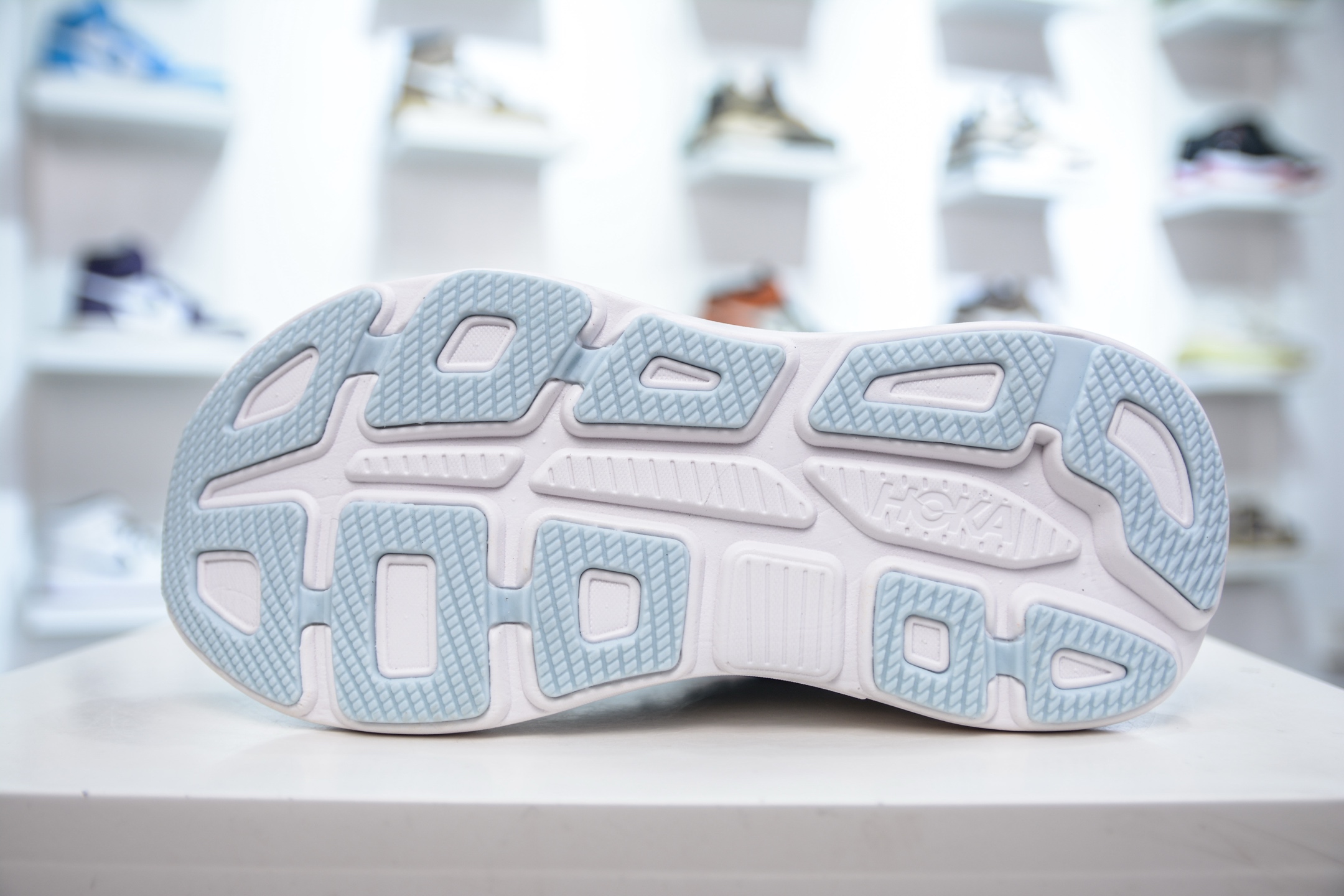 200  CS版 HOKA ONE ONE Bondi 9 WIDE 邦迪九代舒适防滑耐磨低帮休闲跑步鞋  1162013/DNP