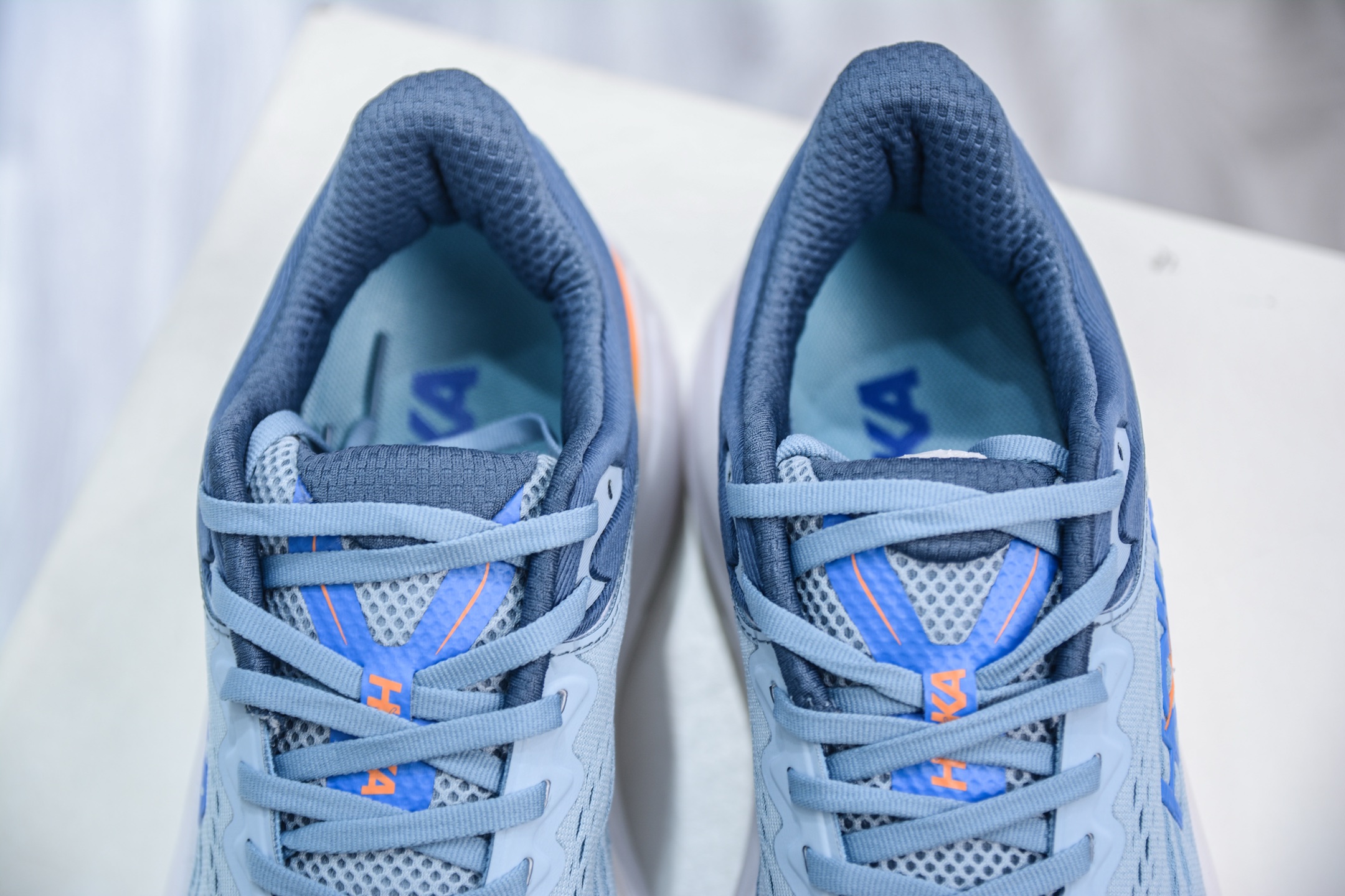 200  CS版 HOKA ONE ONE Bondi 9 WIDE 邦迪九代舒适防滑耐磨低帮休闲跑步鞋  1162013/DNP