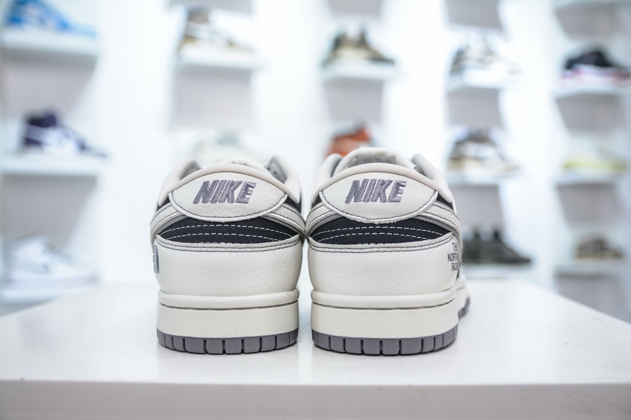 280 Nike SB Dunk Low x The North Face 北面联名-奶白黑灰 SC9207-404