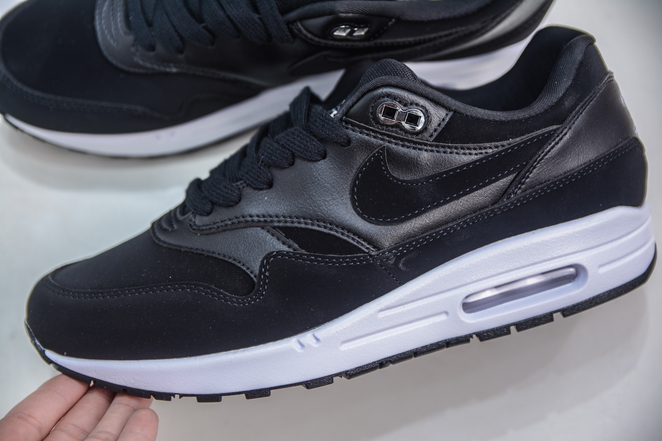 230 NK Air Max 1 初代复古气垫慢跑鞋 875844-001