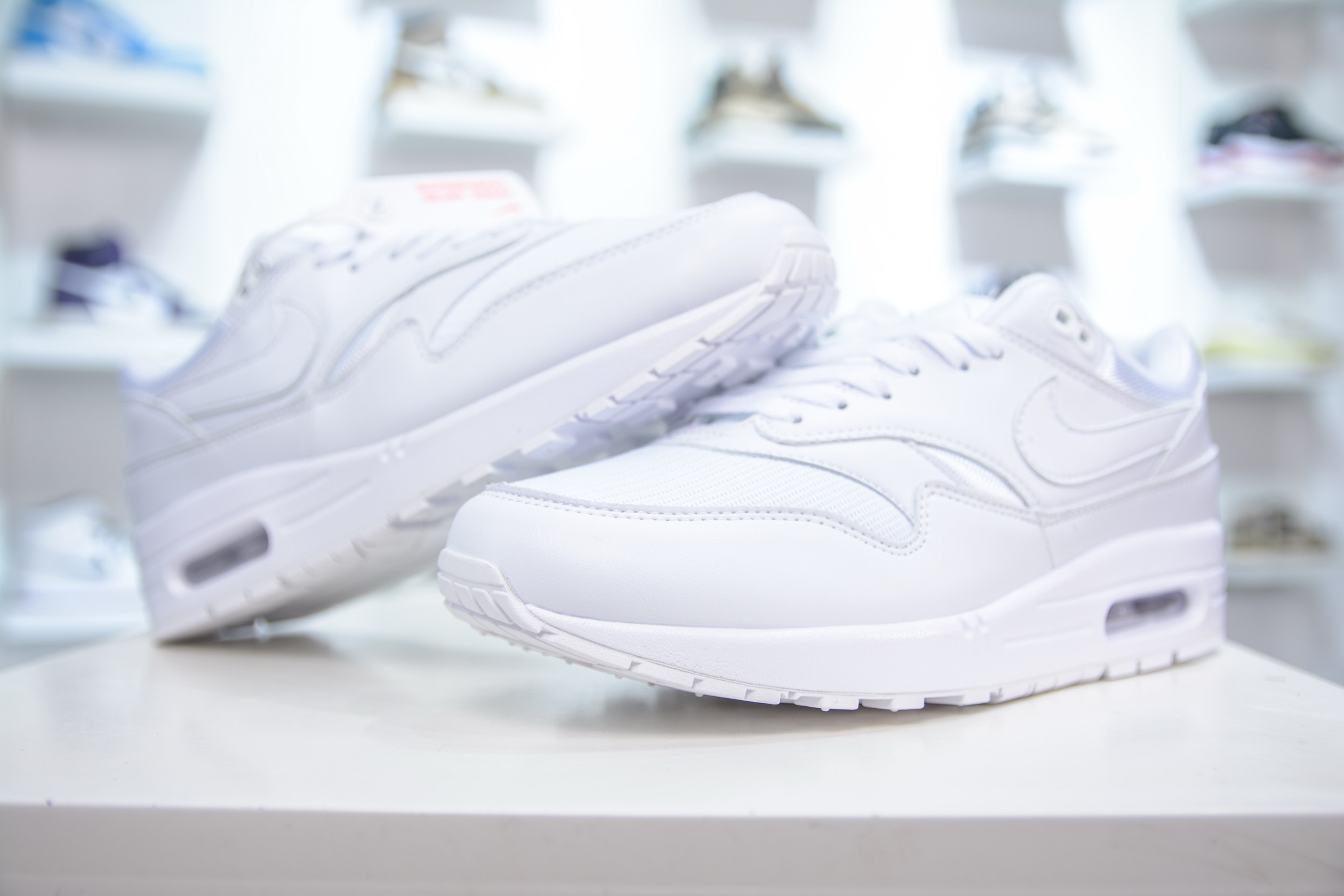 230 NK Air Max 1 初代复古气垫慢跑鞋 454746-107