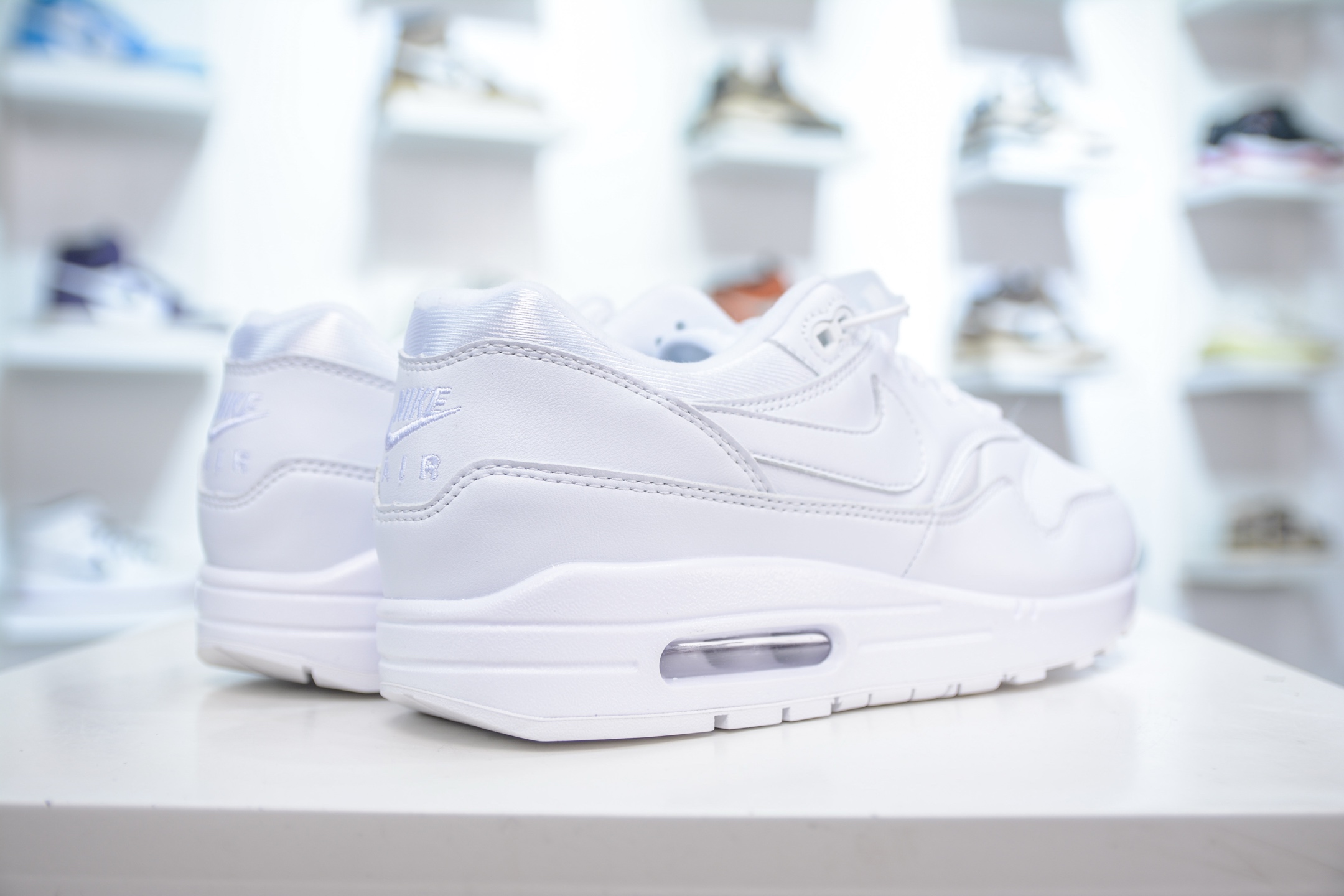 230 NK Air Max 1 初代复古气垫慢跑鞋 454746-107