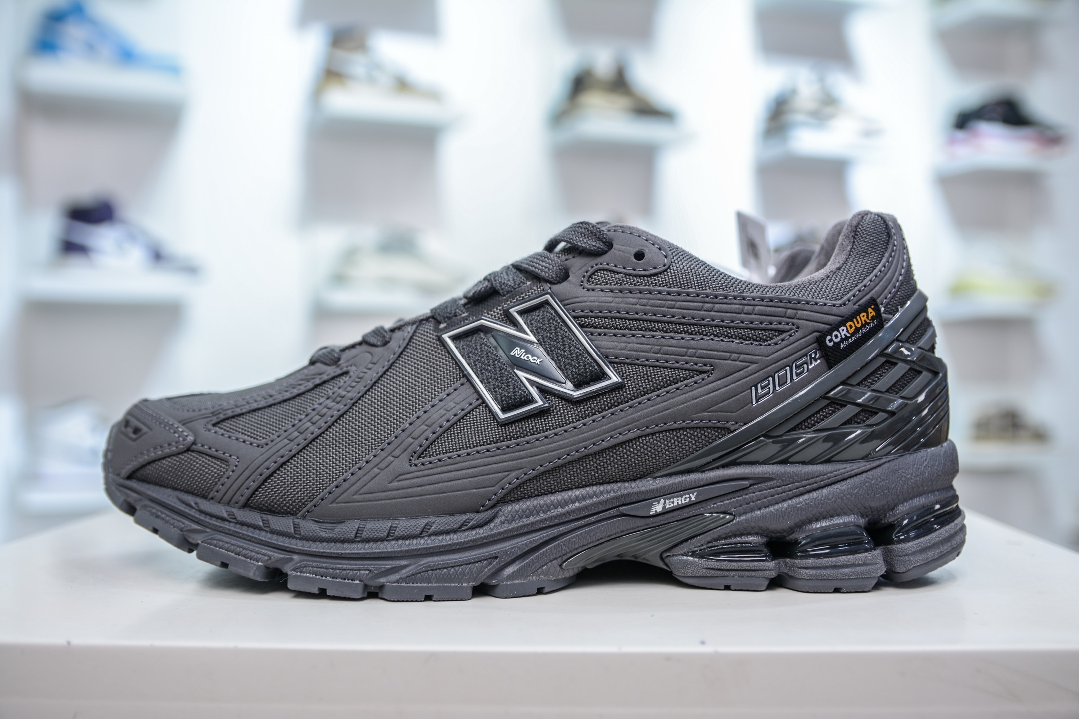 New Balance 1906R Series Retro Running Shoes - Durable & Comfortable 2 i1744310426366 9519 0 0