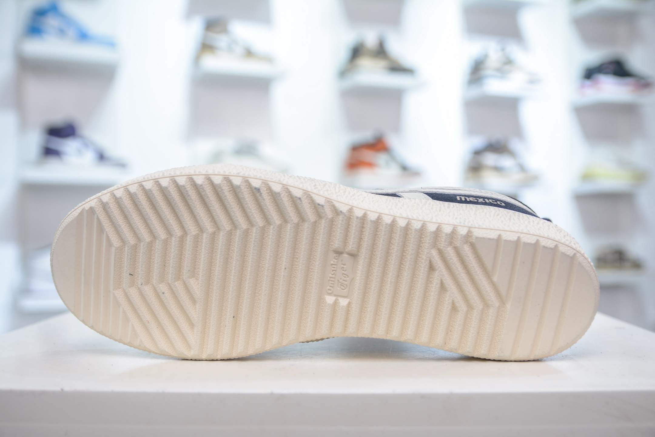 160 Onitsuka Tiger 鬼冢虎 MEXICO 66 DELEGATION 舒适百搭 防滑耐磨 低帮 板鞋 1183C344-001