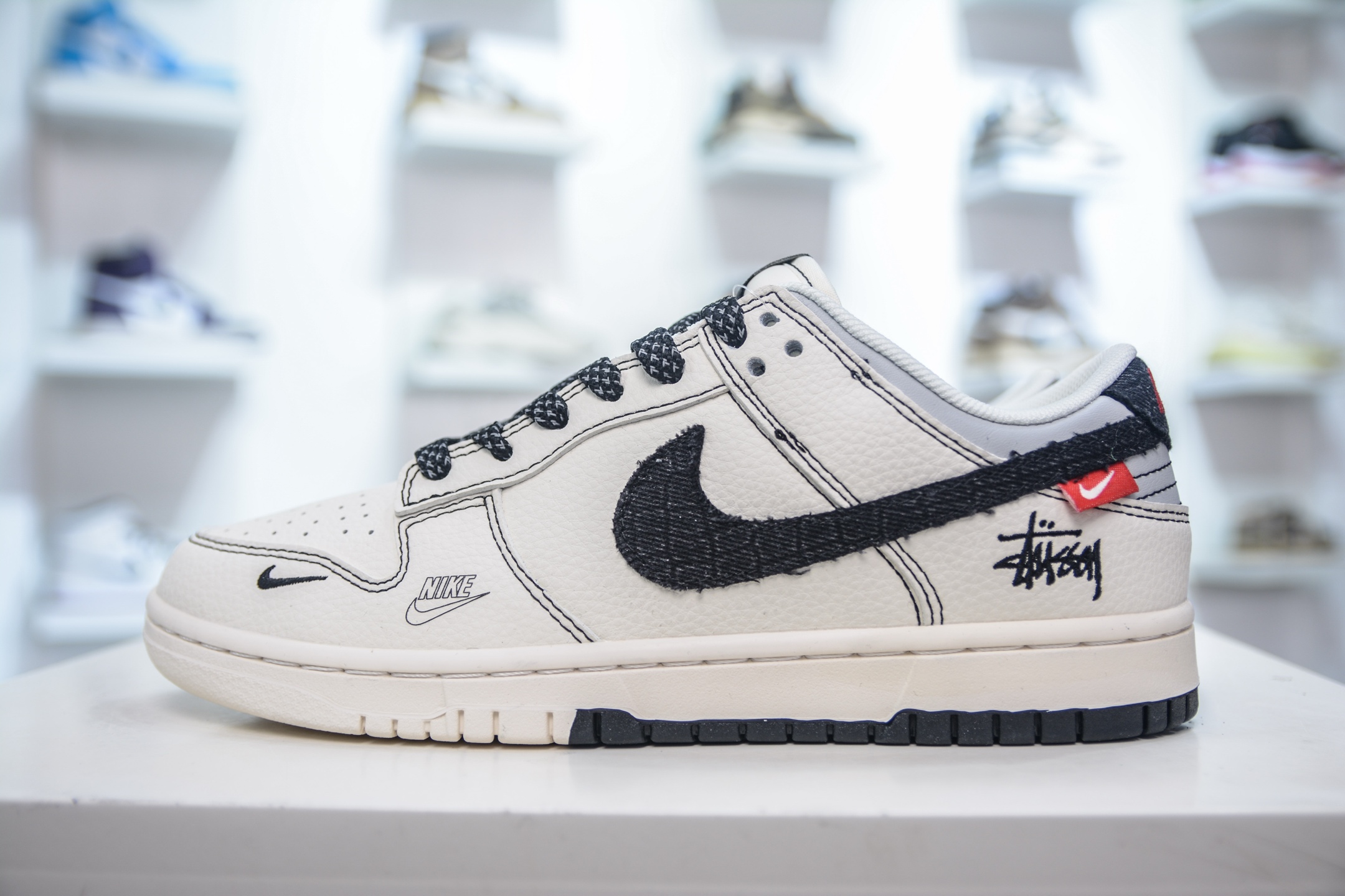280 Nike SB Dunk Low x Stussy 斯图西联名-白黑布勾 ZH2598-266