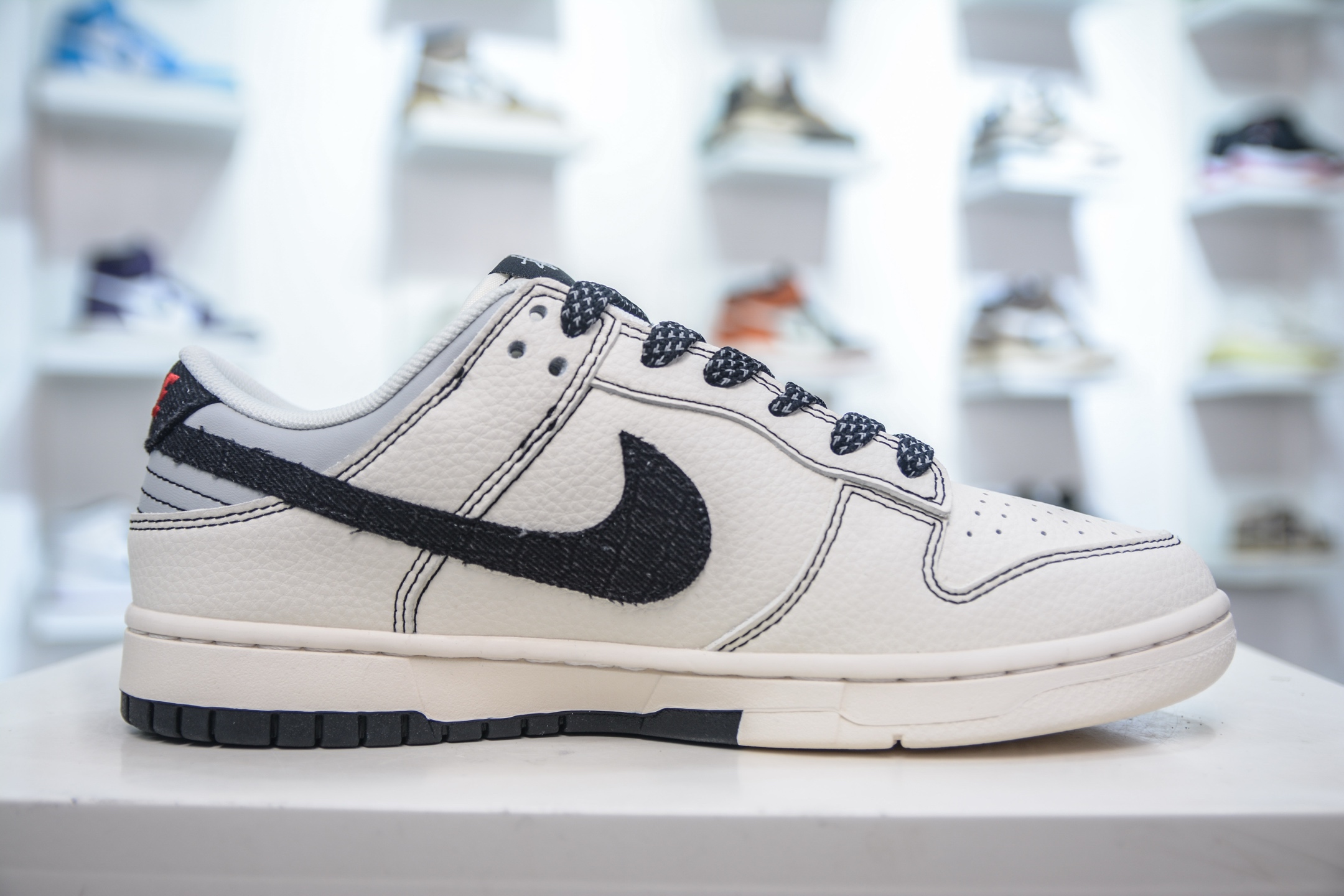 280 Nike SB Dunk Low x Stussy 斯图西联名-白黑布勾 ZH2598-266