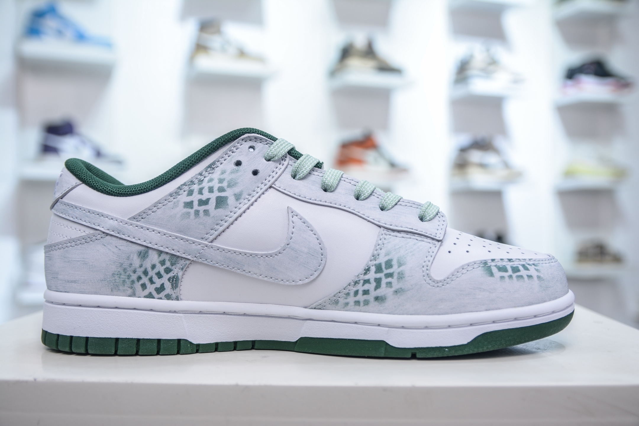 280 YC纯原 NK Dunk Low 森林之子 国风白绿 DD1391-101