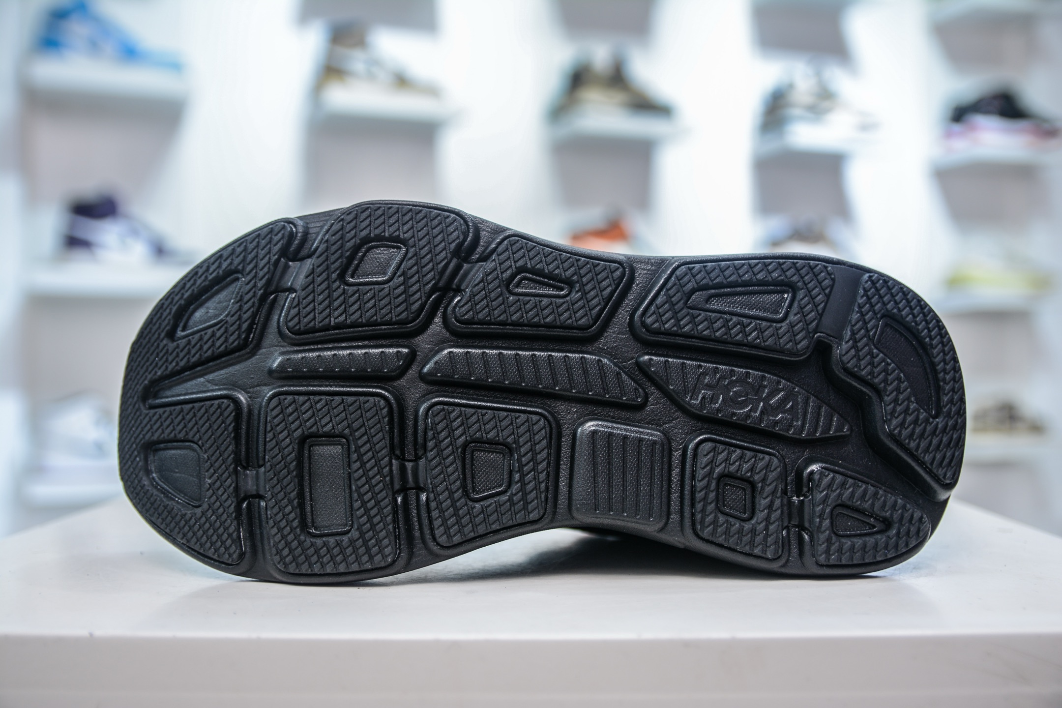200 CS版 HOKA ONE ONE Bondi 9 WIDE 邦迪九代舒适防滑耐磨低帮休闲跑步鞋 1162011/BBLC