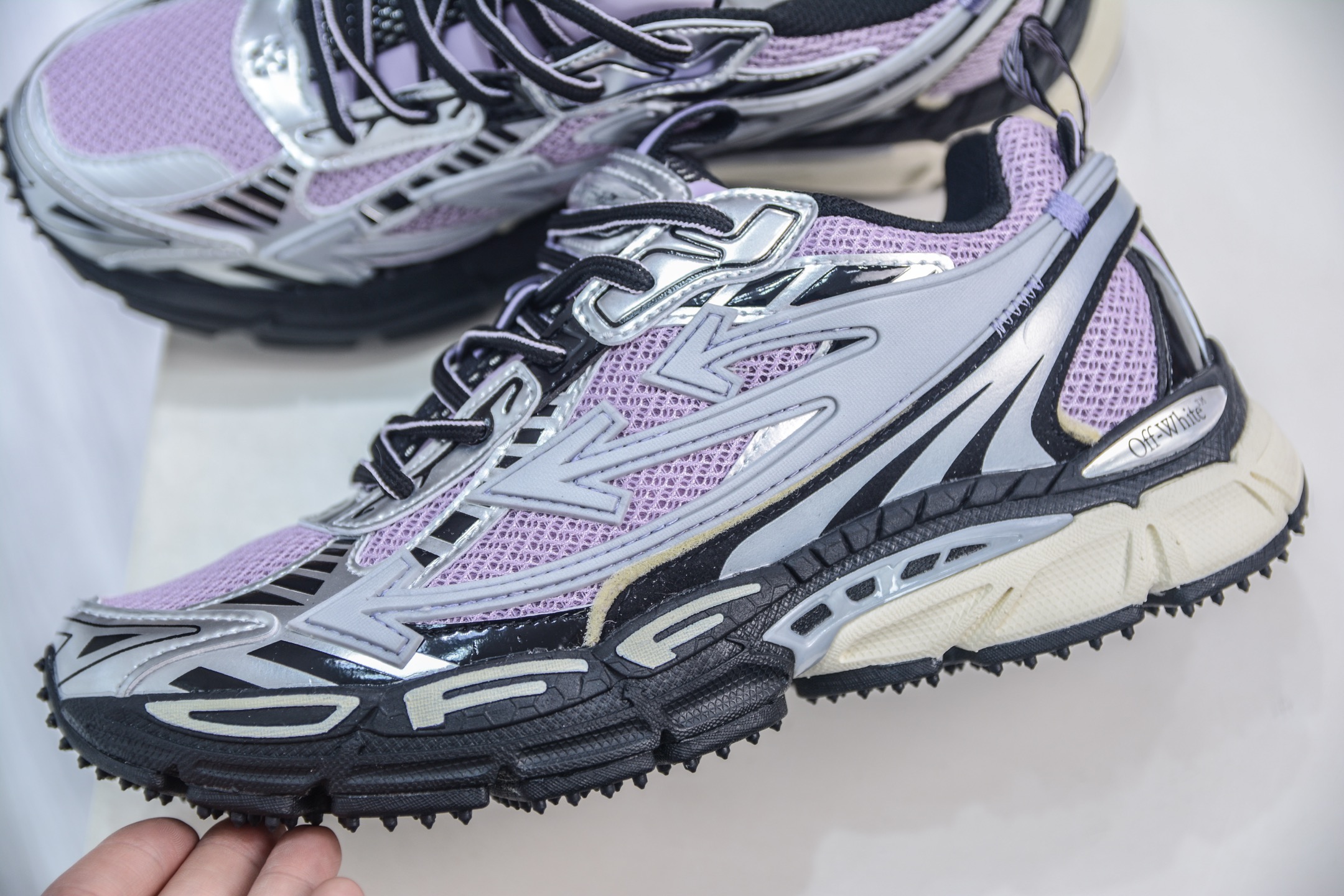 400 Kx神版 Off-White 2024年OW最新款跑鞋