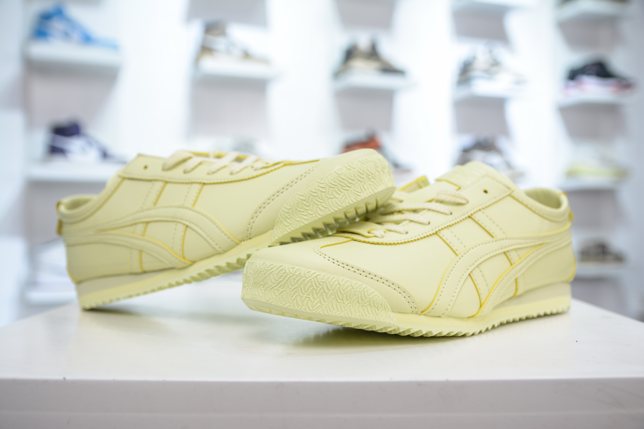 160 Onitsuka Tiger Mexico 66 SD 鬼冢虎 经典虎爪百搭休闲皮革慢跑鞋 1183C347-750