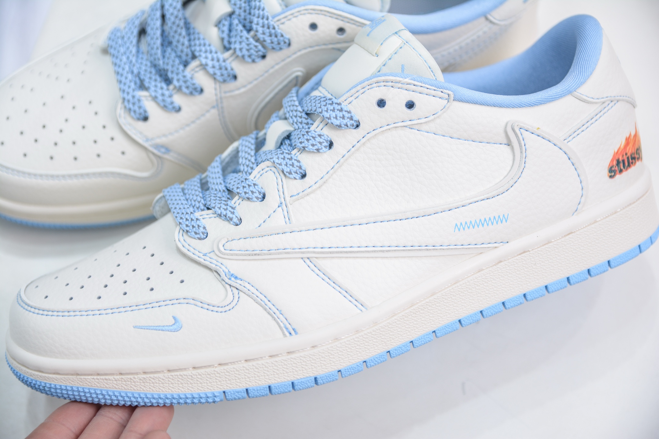 270 TS x Air Jordan x Stussy AJ1 Low 倒钩低帮联名斯图西-米蓝火焰 ZH2598-229