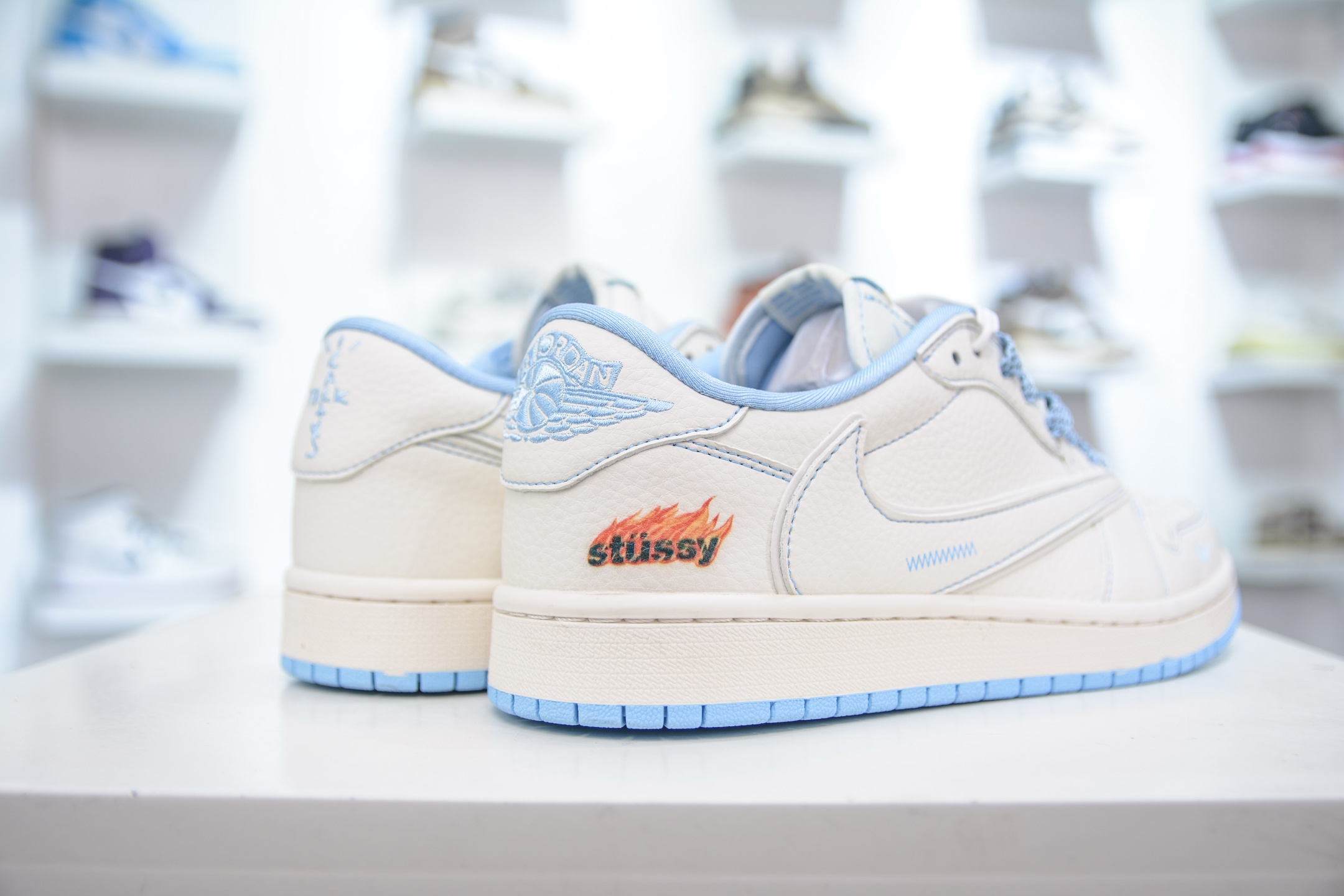 270 TS x Air Jordan x Stussy AJ1 Low 倒钩低帮联名斯图西-米蓝火焰 ZH2598-229