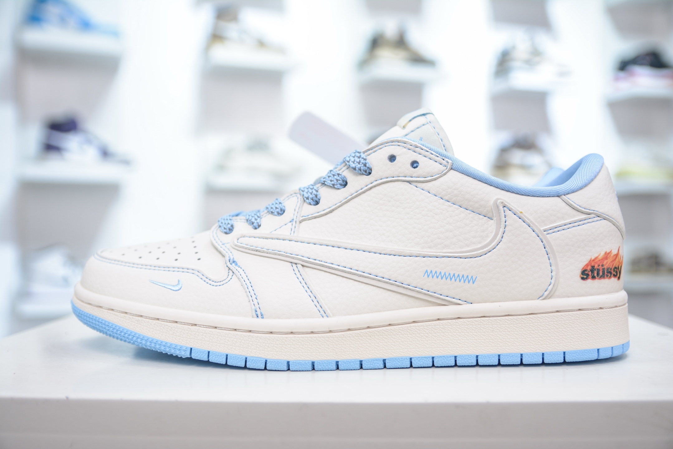 270 TS x Air Jordan x Stussy AJ1 Low 倒钩低帮联名斯图西-米蓝火焰 ZH2598-229