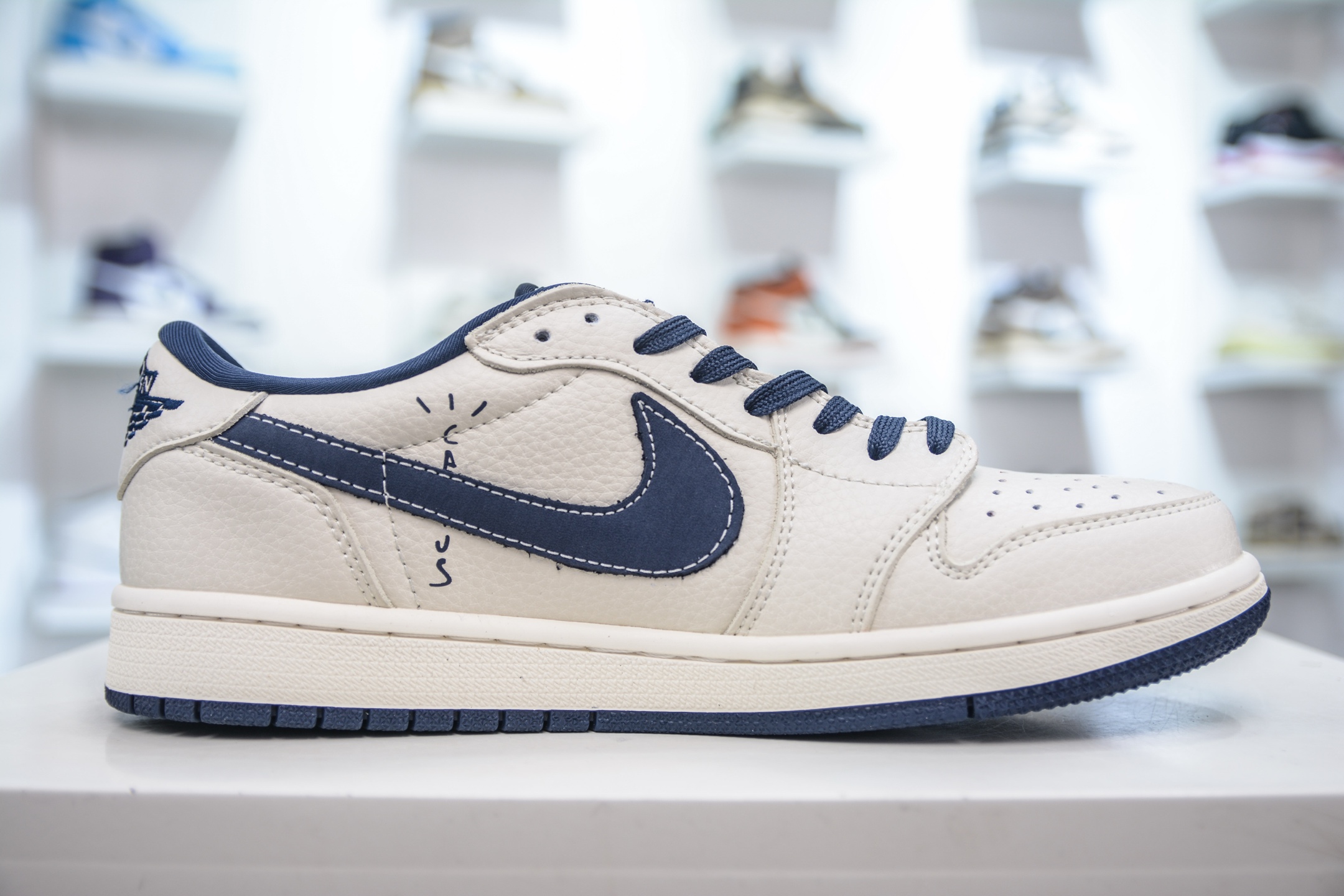 270 Travis Scott x Nike Air Jordan 1 Low x Champion 冠军联名-白深蓝裂纹勾 LD2025-015