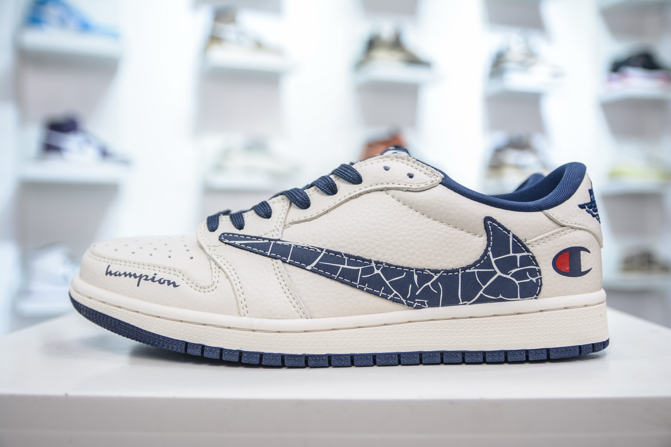 270 Travis Scott x Nike Air Jordan 1 Low x Champion 冠军联名-白深蓝裂纹勾 LD2025-015