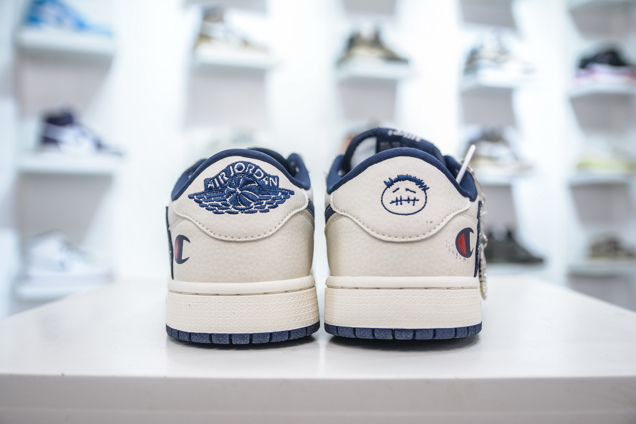 270 Travis Scott x Nike Air Jordan 1 Low x Champion 冠军联名-白深蓝裂纹勾 LD2025-015