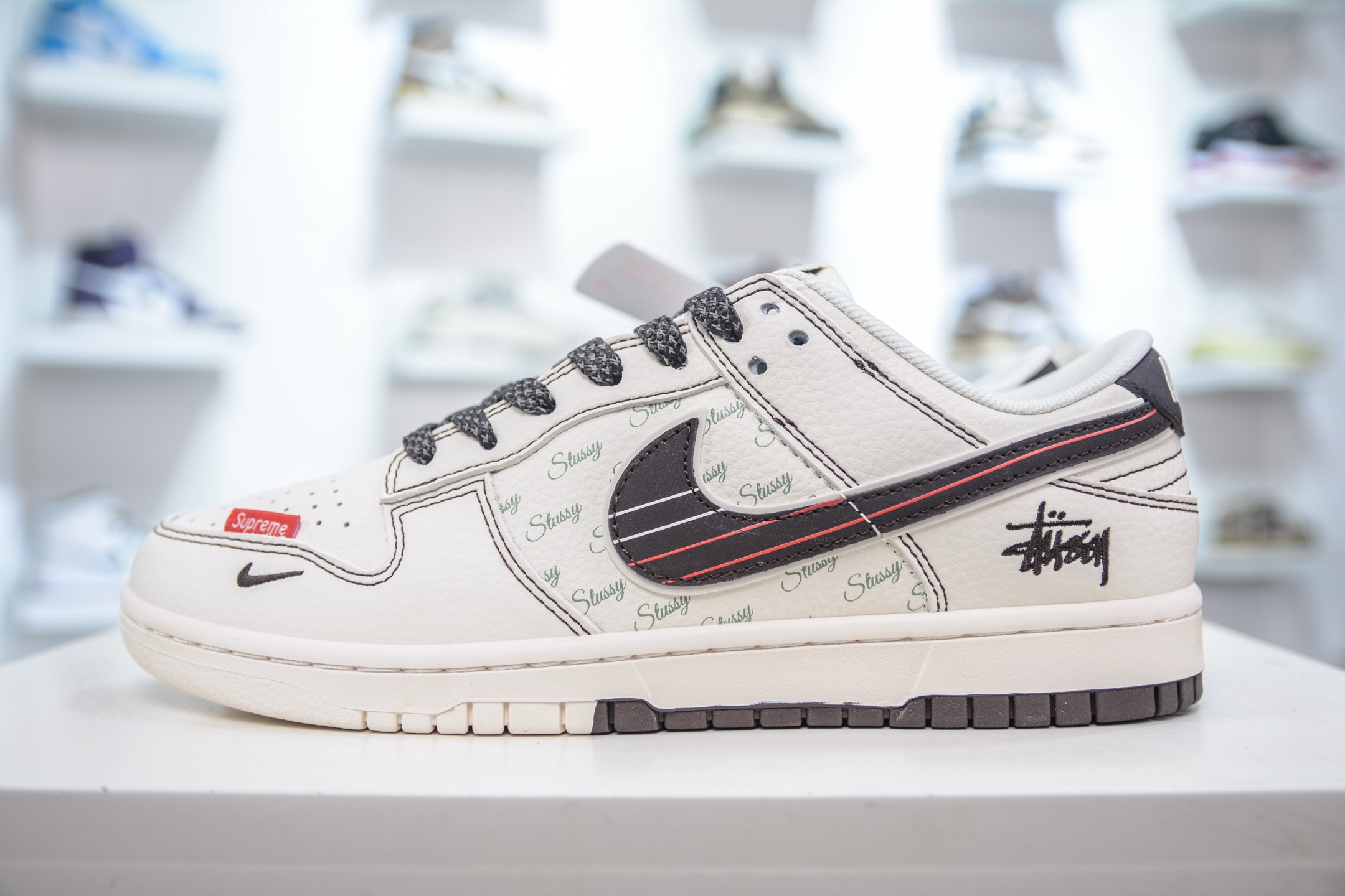 280 Nike SB Dunk Low x Supreme x Stussy SUP斯图西联名-白棕双拼红线 XS6089-536