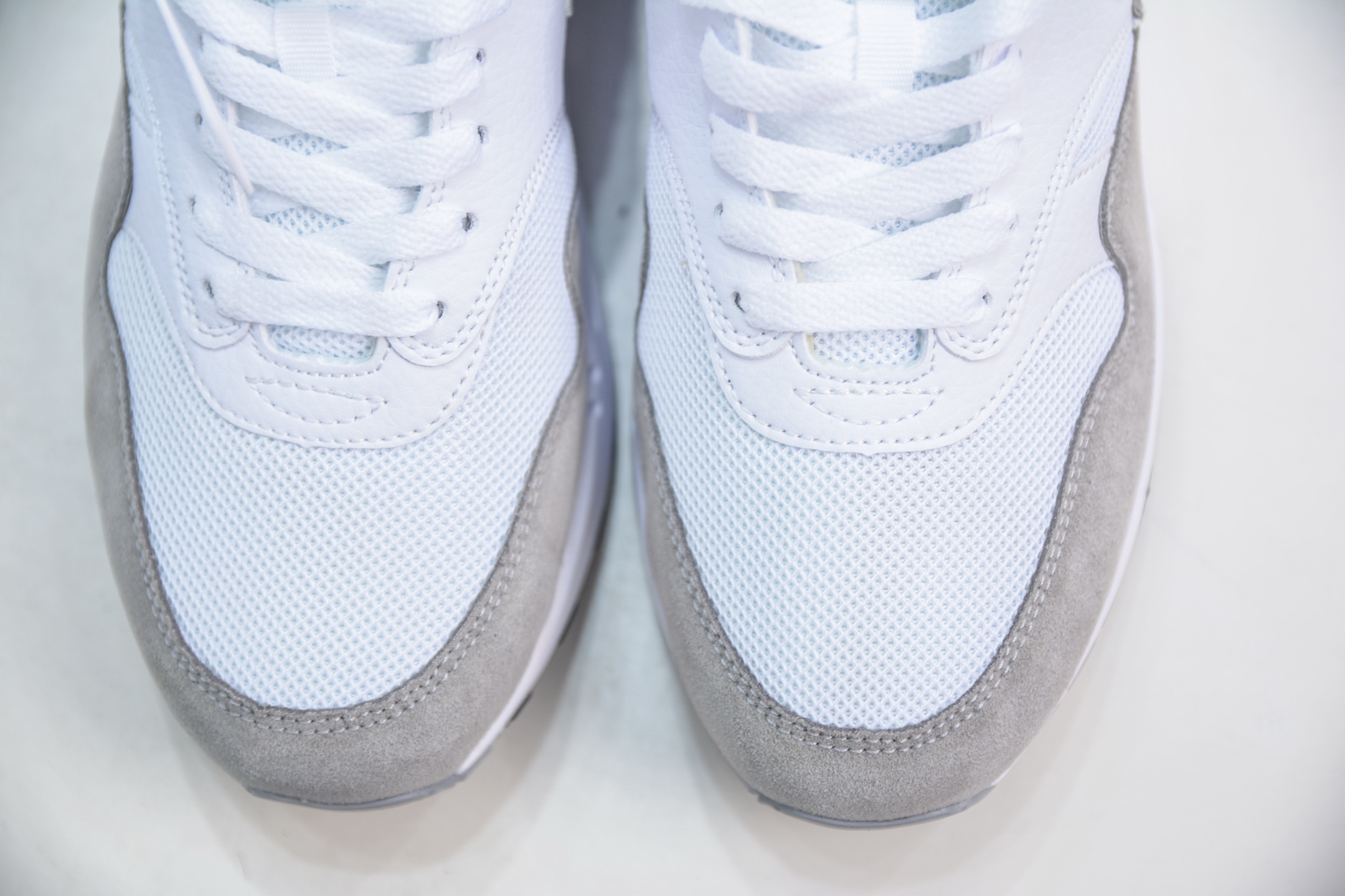 230 NK Air Max 1 初代复古气垫慢跑鞋 AH8145-110