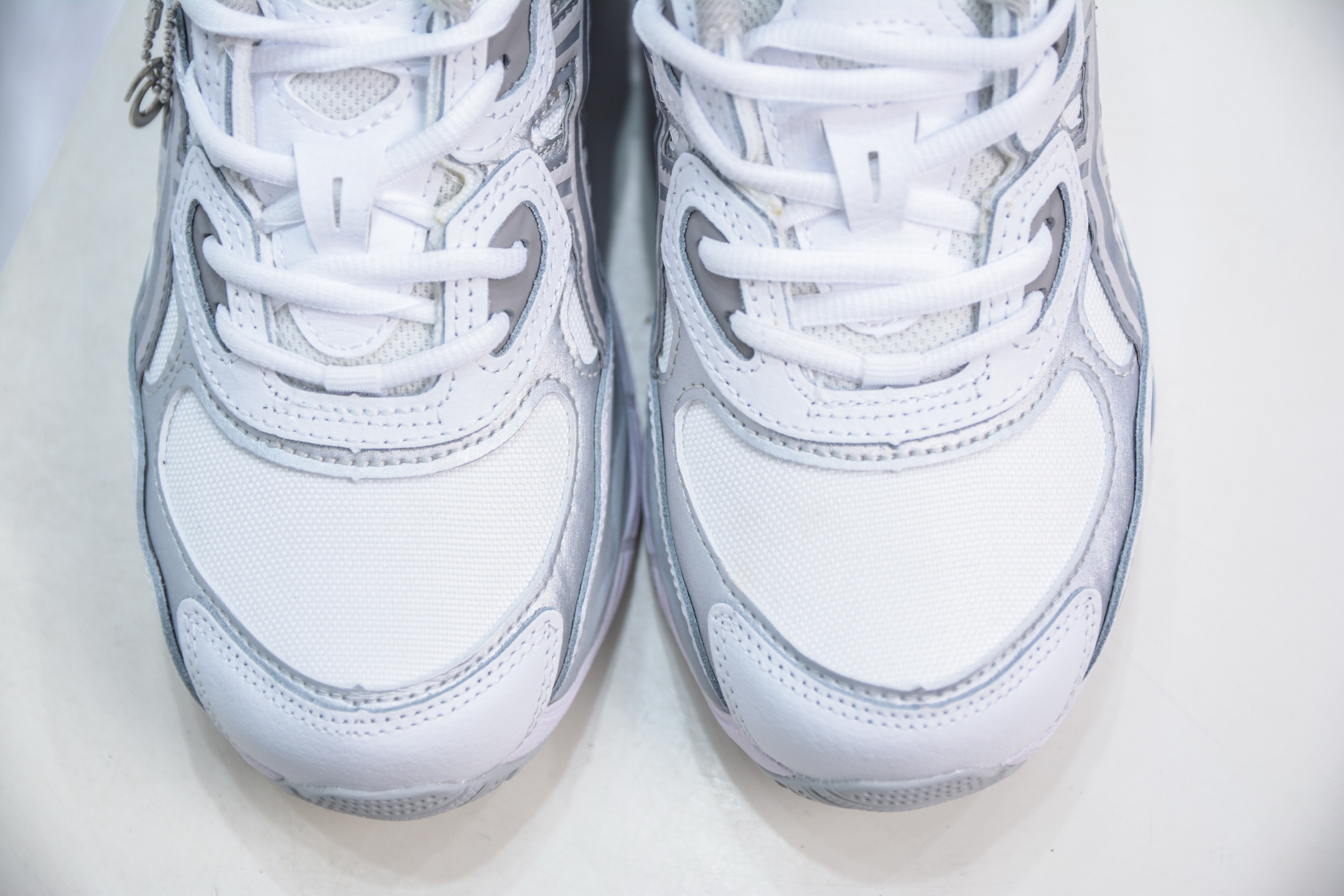 200 Asics Gel-NYC 纯原版本 亚瑟士运动休闲透气专业跑鞋 1203A280-100
